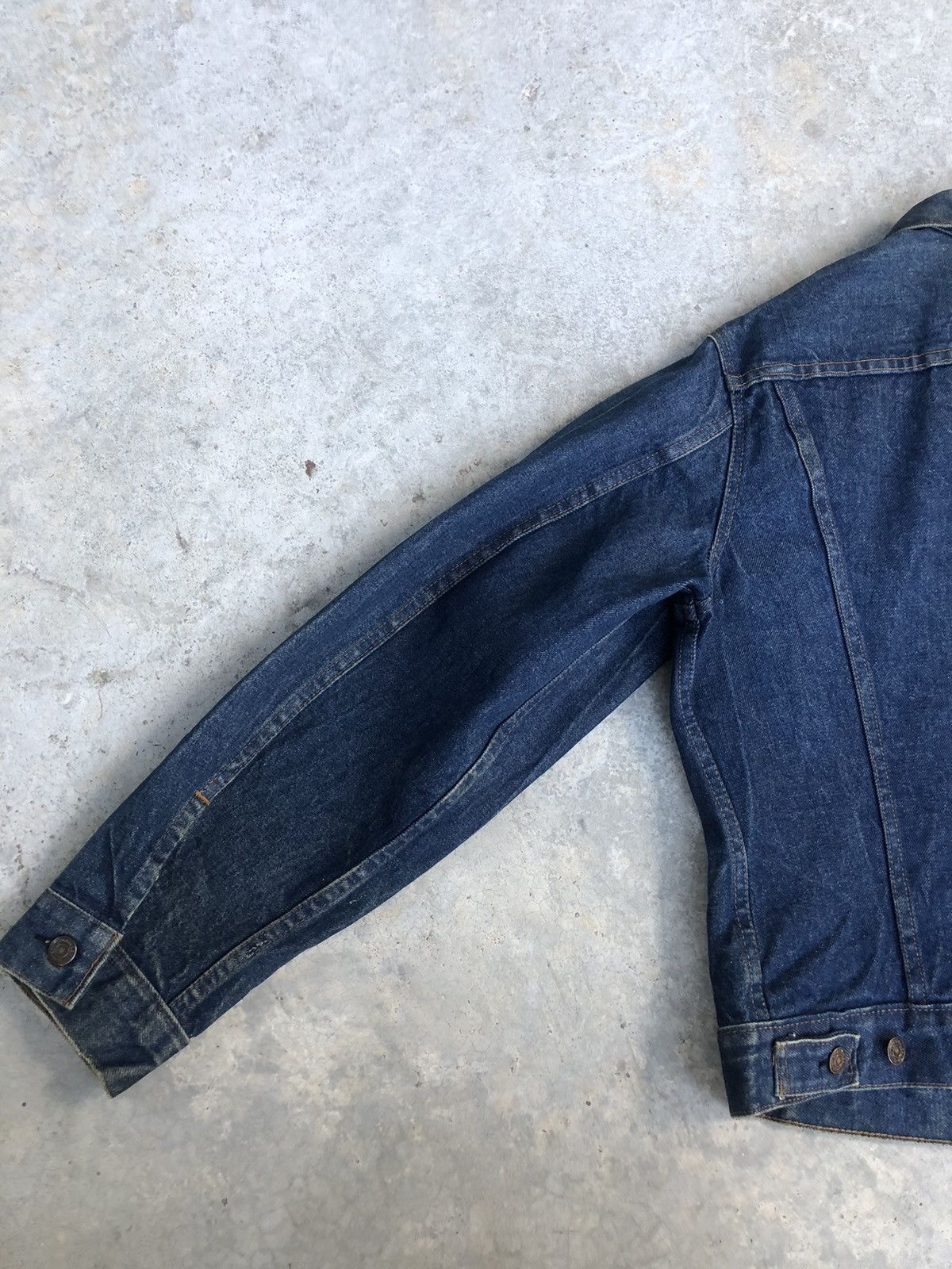 Levi's Vintage 80s Levi’s Denim Jacket Distressed Size US L / EU 52-54 / 3 - 11 Thumbnail
