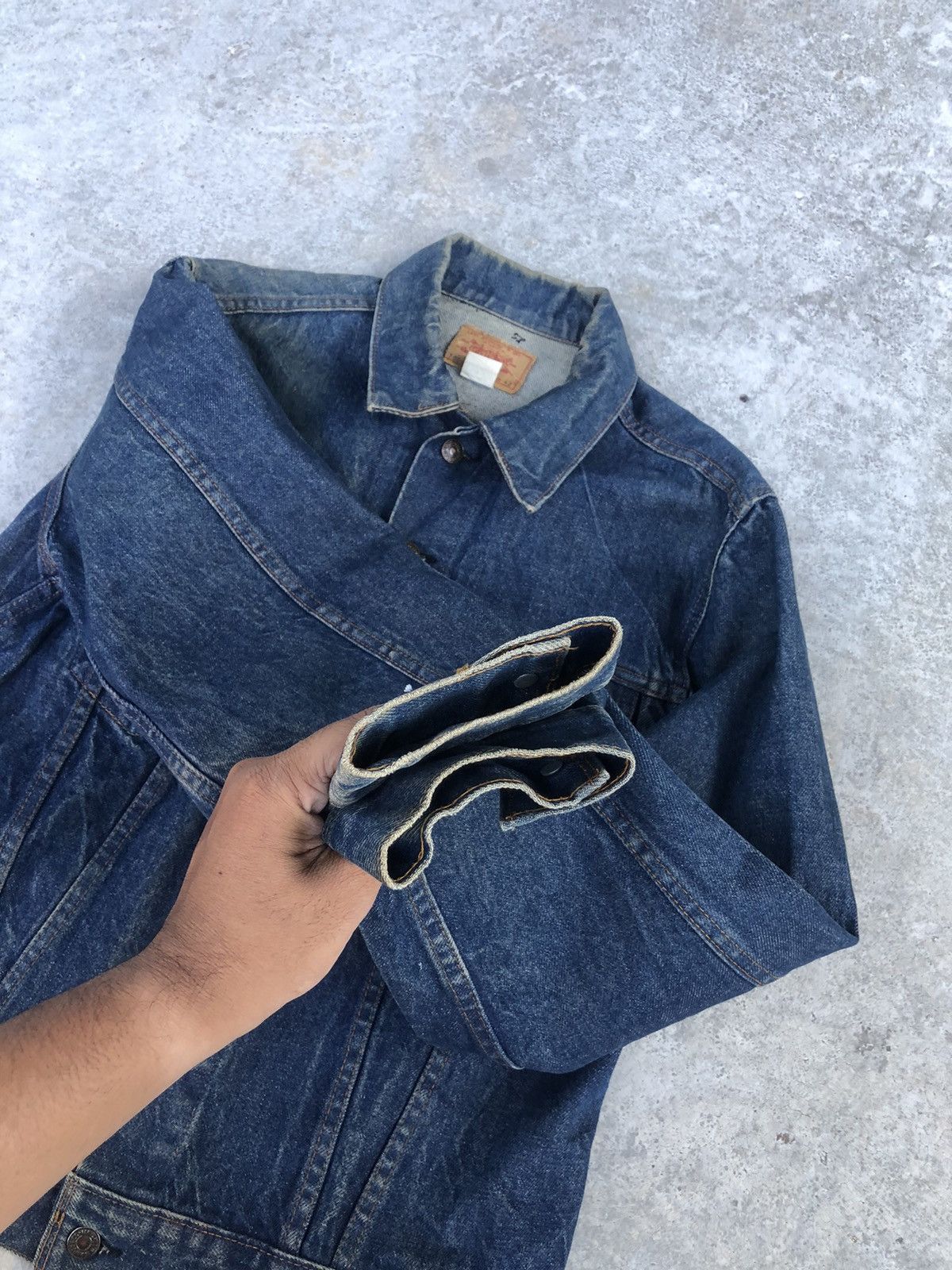 Levi's Vintage 80s Levi’s Denim Jacket Distressed Size US L / EU 52-54 / 3 - 17 Thumbnail