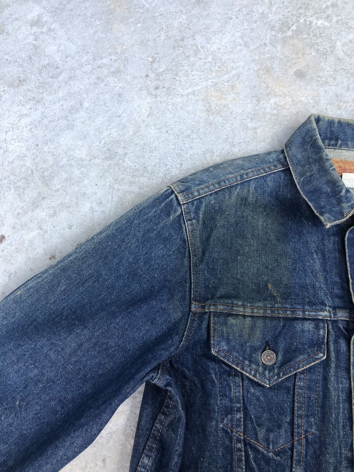 Levi's Vintage 80s Levi’s Denim Jacket Distressed Size US L / EU 52-54 / 3 - 5 Thumbnail
