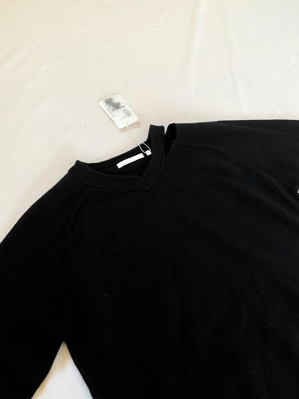 Helmut Lang ⚡️QUICK SALE⚡️ Helmut Lang Black Slash V-neck Knit Size US XS / EU 42 / 0 - 3 Thumbnail