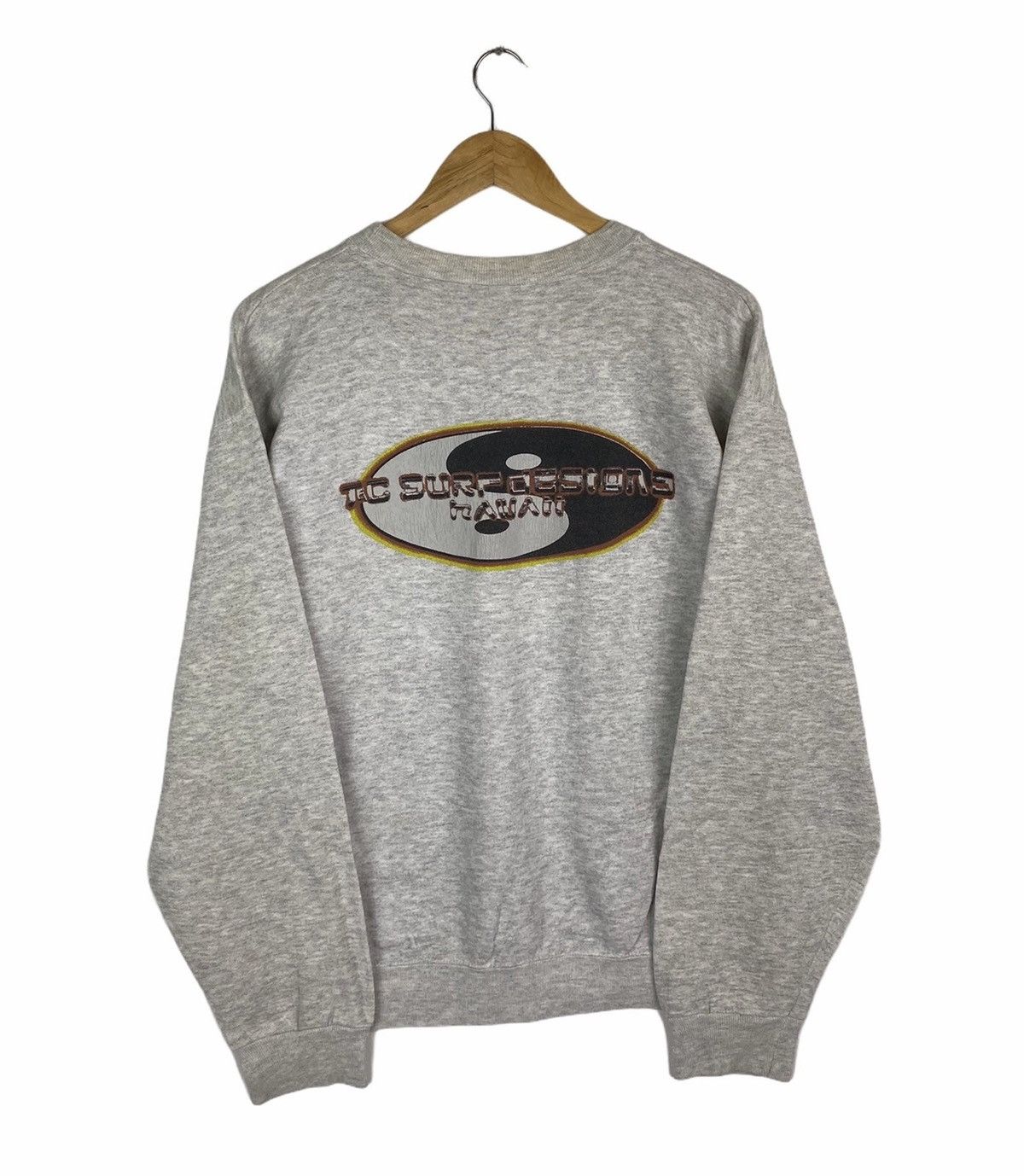Vintage Vintage TOWN & COUNTRY Surfing Hawaii Sweatshirt Pullover Size US M / EU 48-50 / 2 - 1 Thumbnail