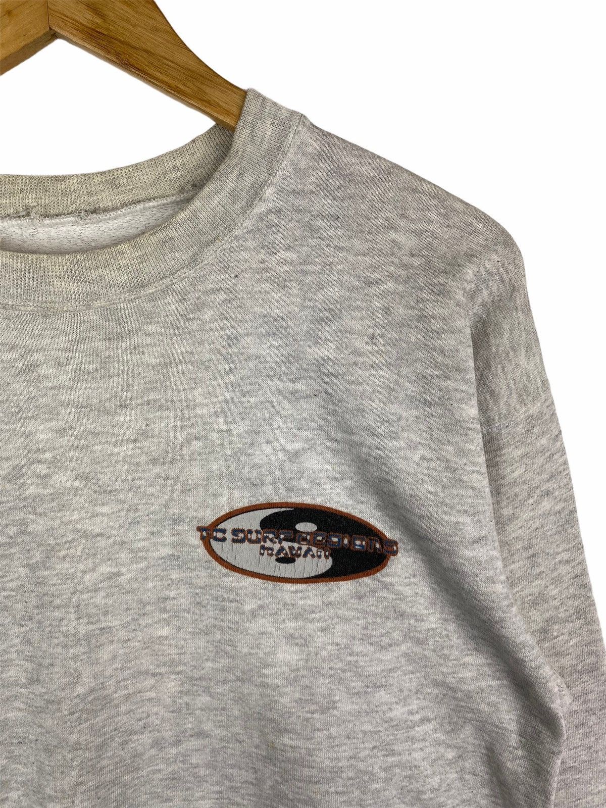 Vintage Vintage TOWN & COUNTRY Surfing Hawaii Sweatshirt Pullover Size US M / EU 48-50 / 2 - 5 Thumbnail