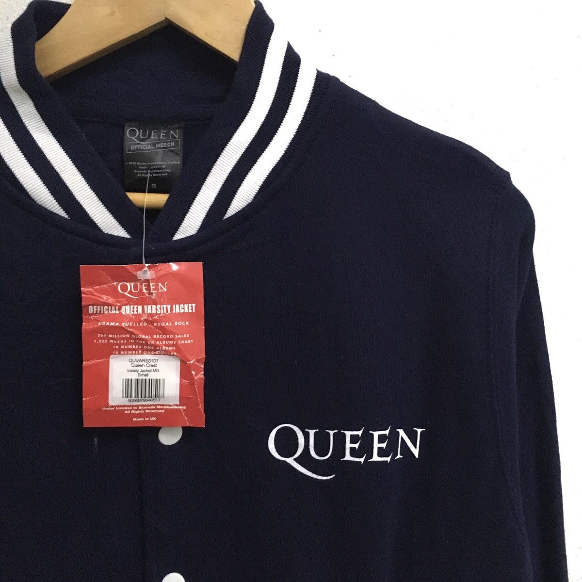 Band Tees QUEEN BRITISH ROCK BAND FULLY BUTTON VARSITY JACKET Size US XS / EU 42 / 0 - 3 Thumbnail