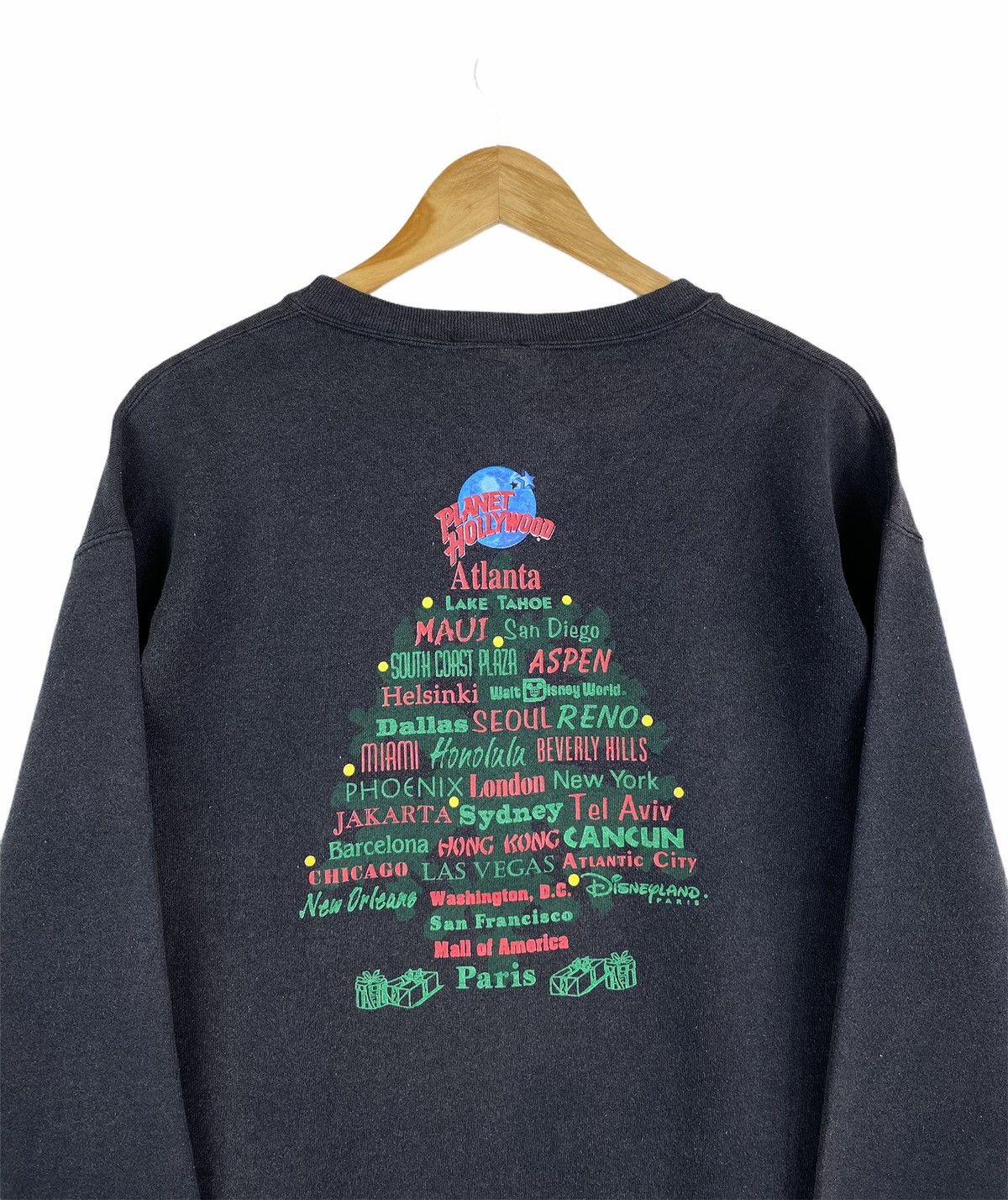 Planet Hollywood × Vintage Vintage PLANET HOLLYWOOD Holiday 95 Big Logo Sweatshirt Size US L / EU 52-54 / 3 - 4 Thumbnail