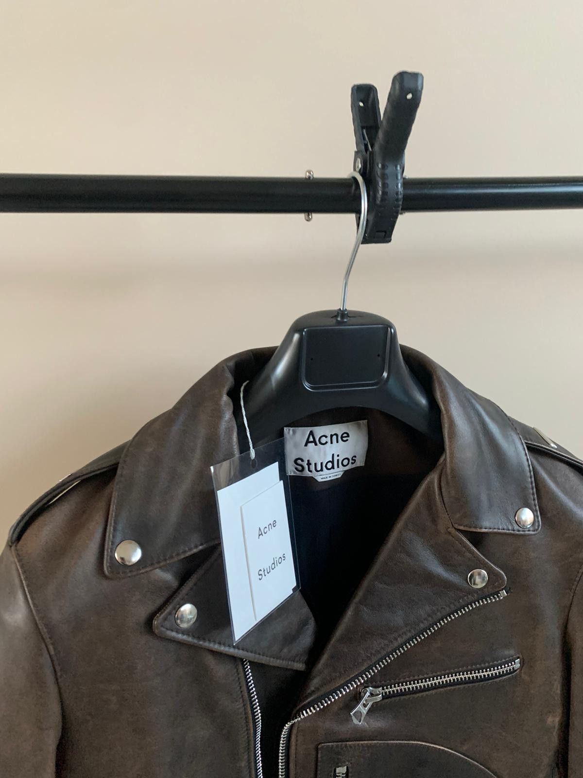 Acne Studios FN-MN-LEAT000025 in Coffee Brown Size US S / EU 44-46 / 1 - 5 Thumbnail