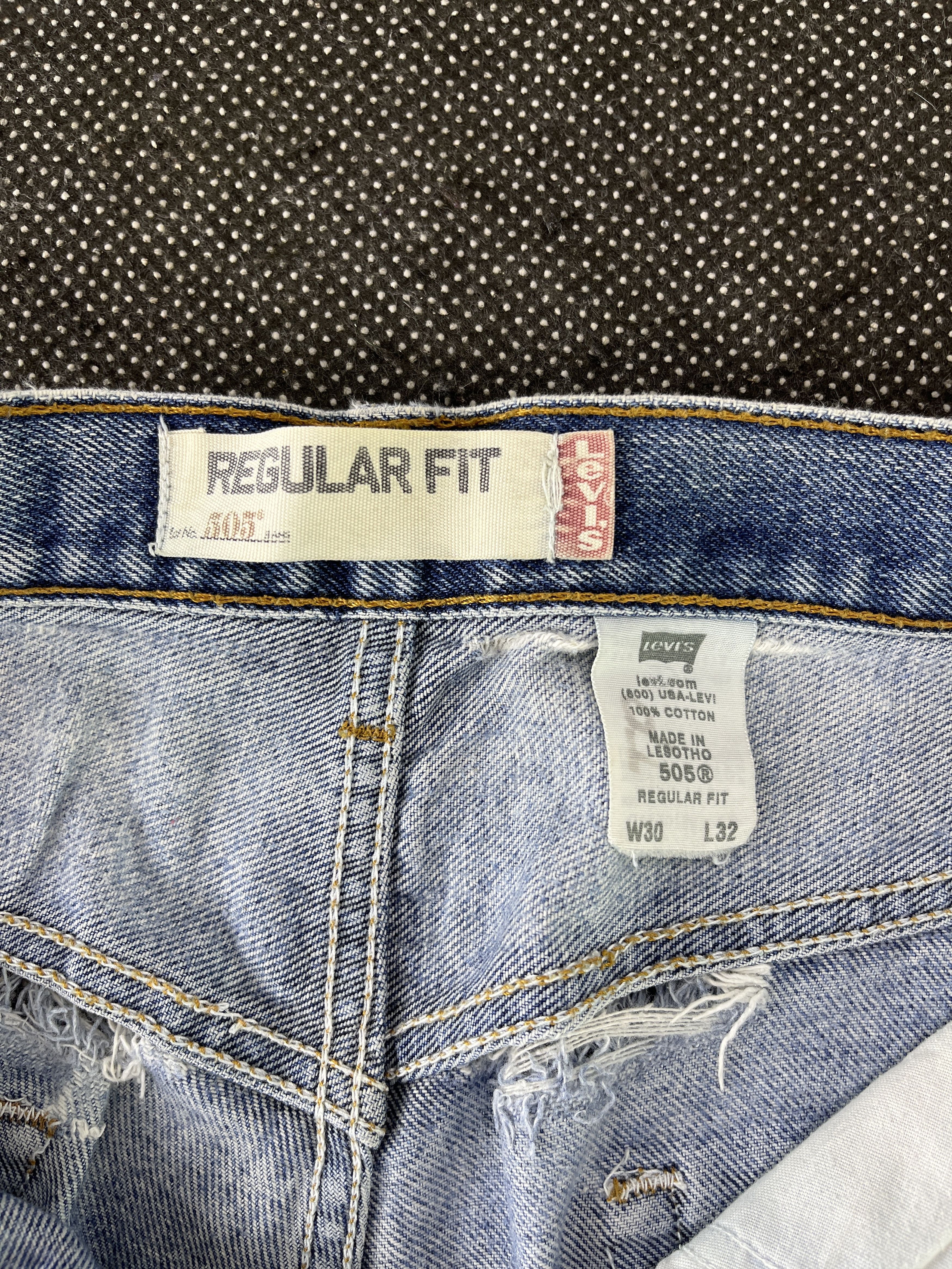 Levi's Vintage Levis 505 Distressed Stone Wash Jeans - J337 Size US 32 / EU 48 - 7 Thumbnail