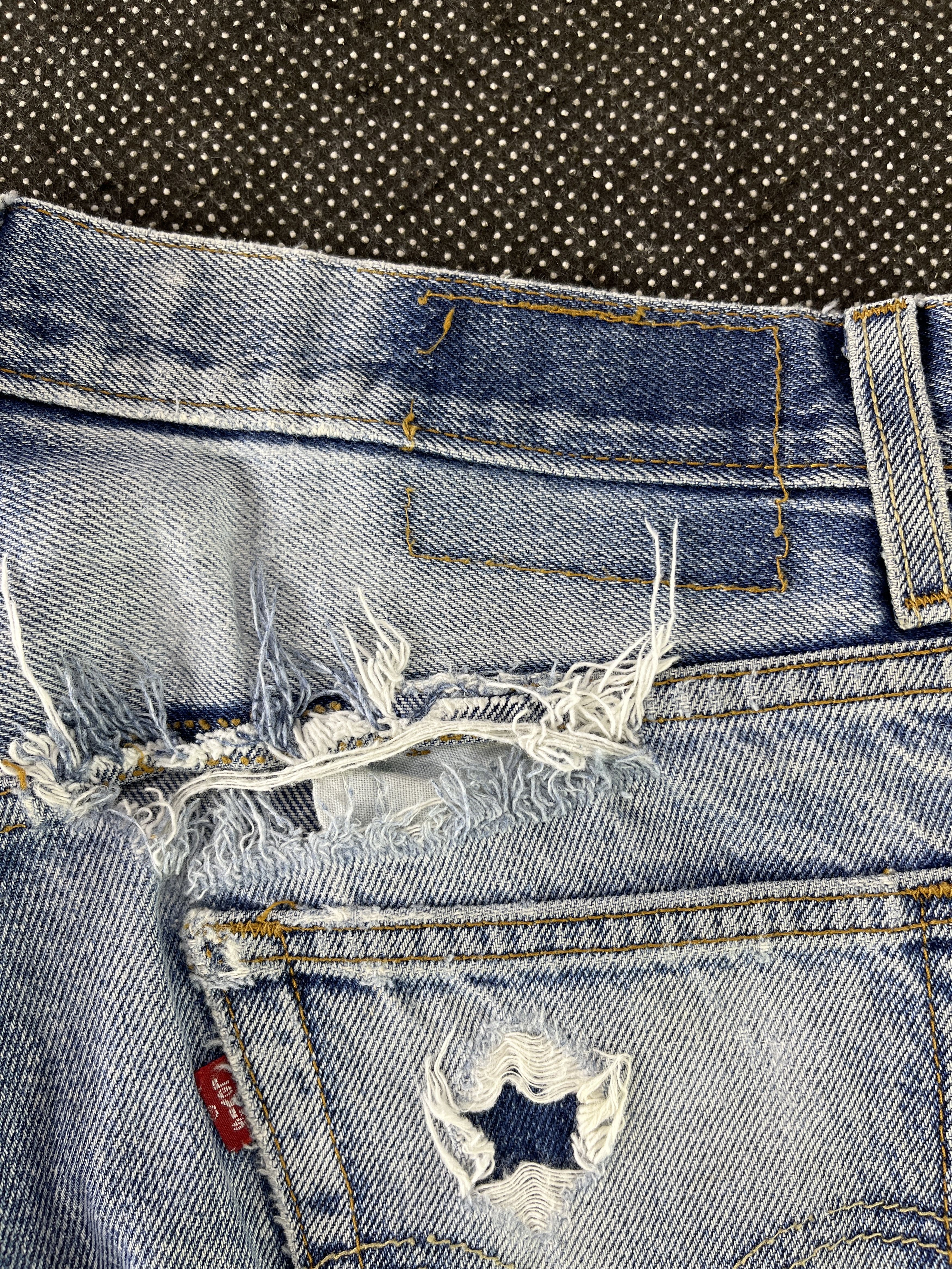 Levi's Vintage Levis 505 Distressed Stone Wash Jeans - J337 Size US 32 / EU 48 - 11 Thumbnail