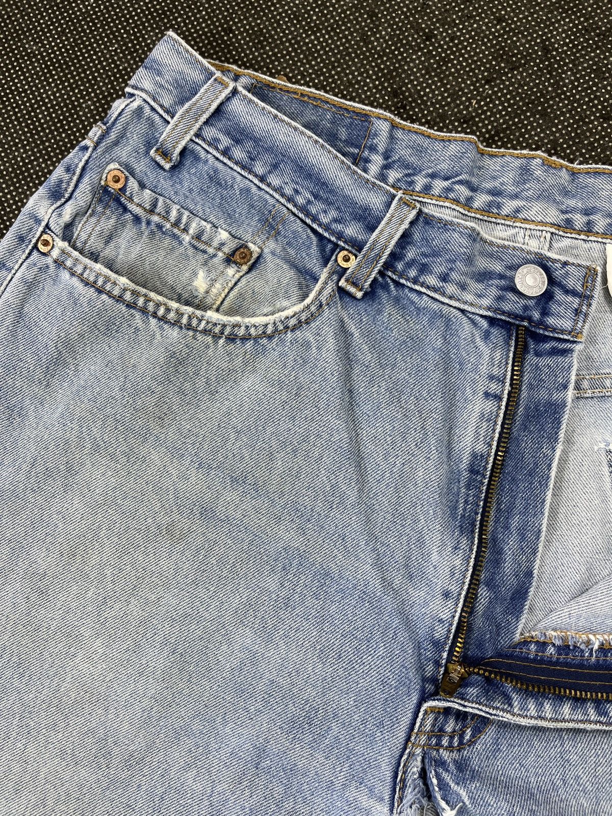 Levi's Vintage Levis 550 Light Wash Jeans - J727 Size US 38 / EU 54 - 7 Thumbnail