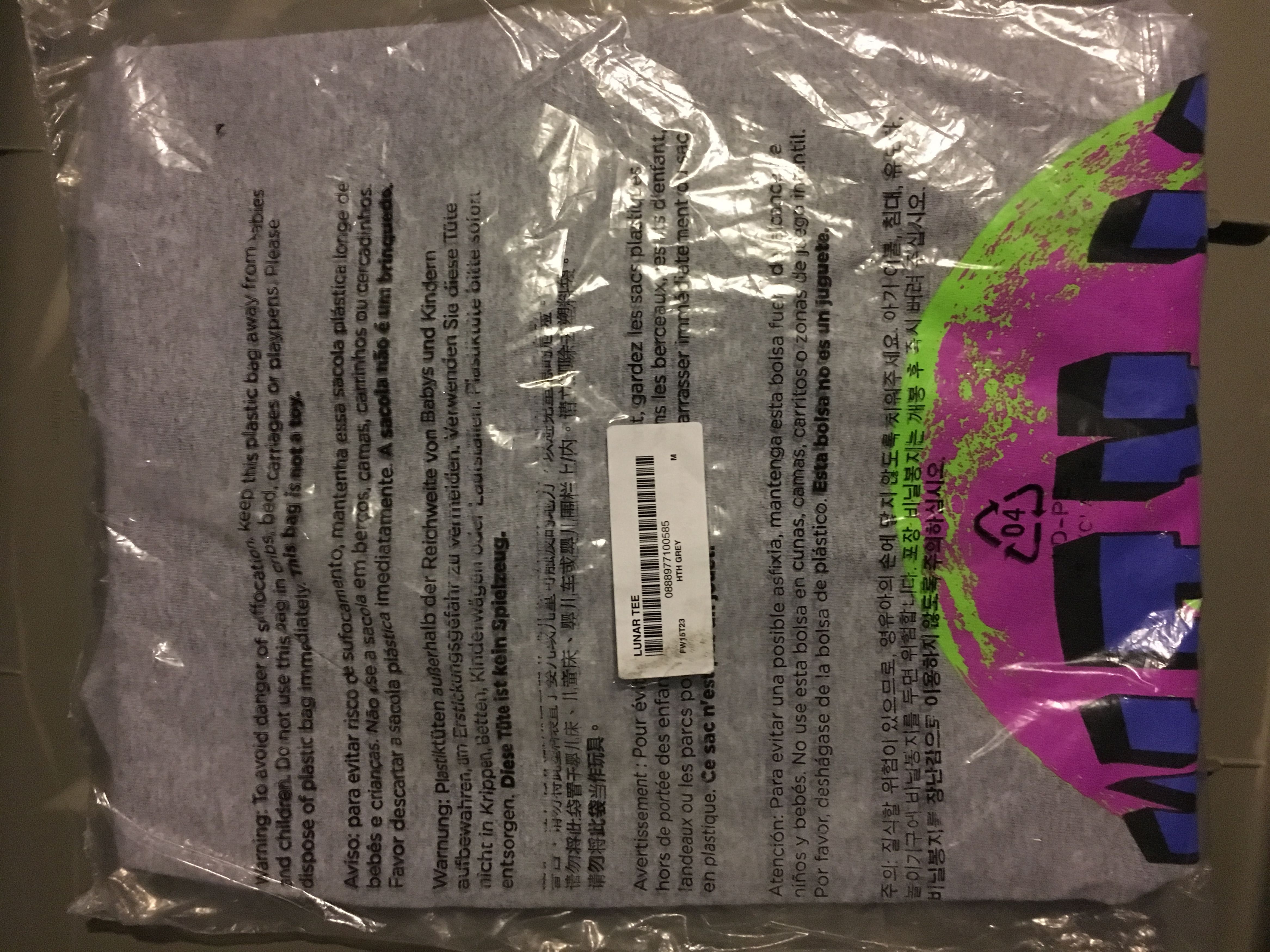 Supreme Supreme Lunar Tee Grey Medium FW15 Size US M / EU 48-50 / 2 - 2 Thumbnail
