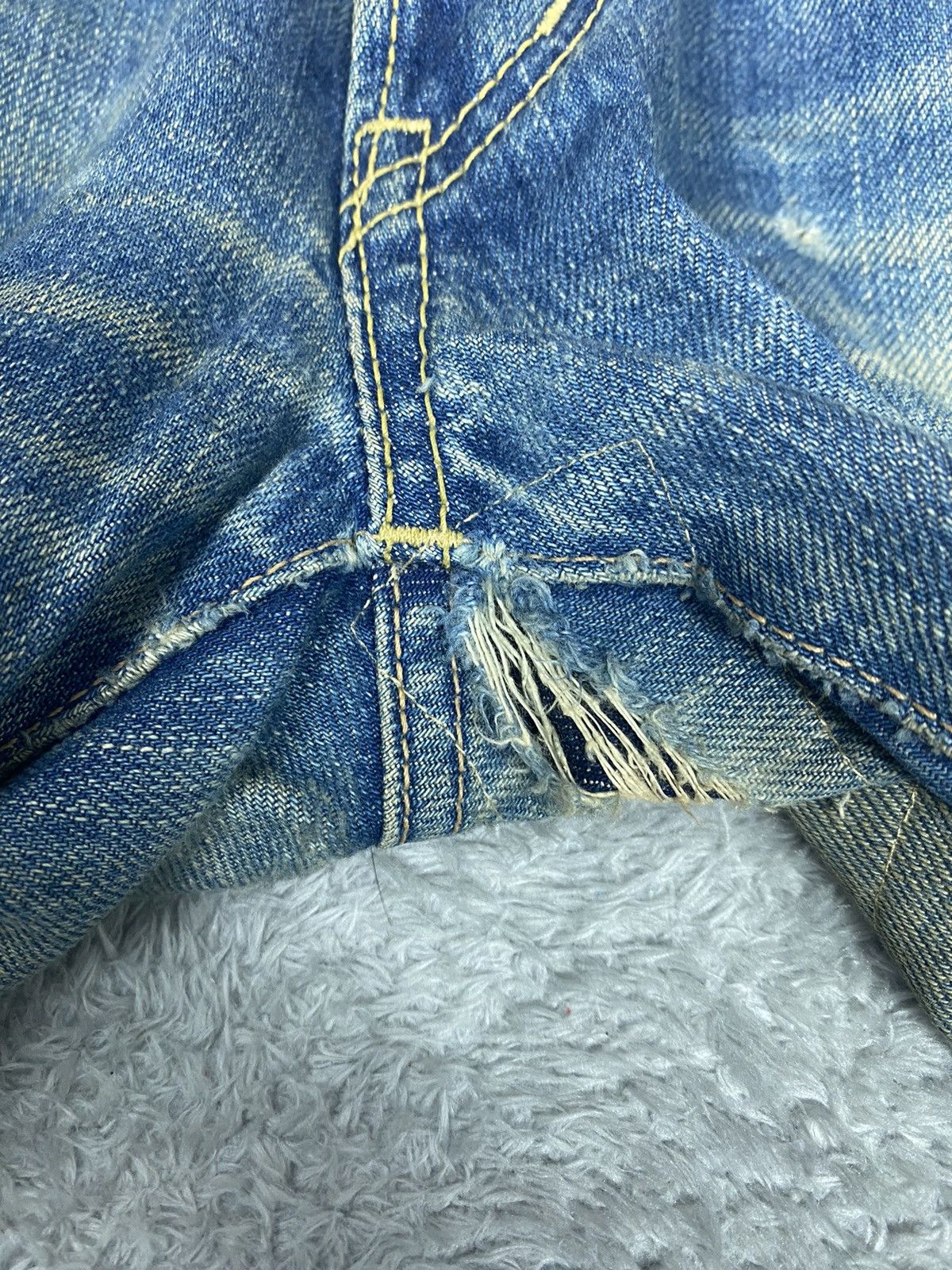 Hysteric Glamour Hysteric Glamour Distressed Patchwork Denim. S0303 Size US 31 - 17 Thumbnail