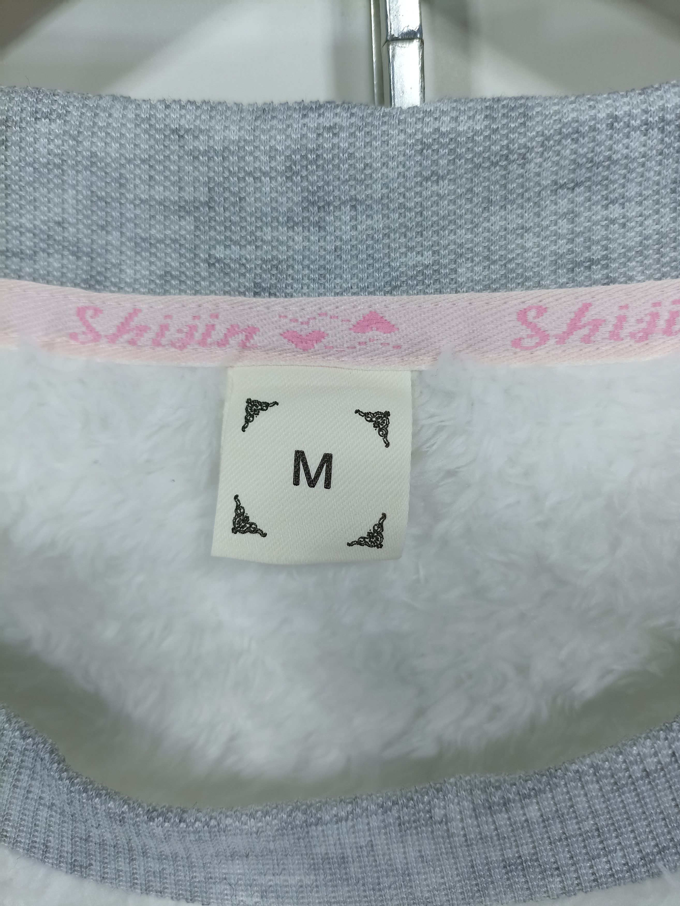 Cartoon Network × Japanese Brand Rare furry fleece Peanut Logo Size US L / EU 52-54 / 3 - 6 Thumbnail