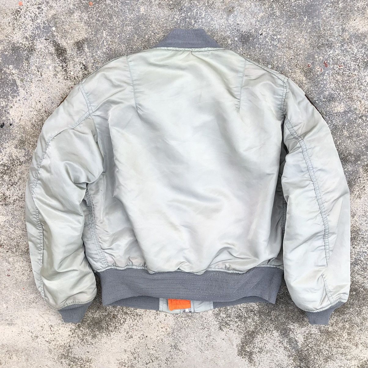 Alpha Industries Vintage Flyer's Man Intermediate MA-1 Bomber Flight Jacket Size US M / EU 48-50 / 2 - 19 Thumbnail