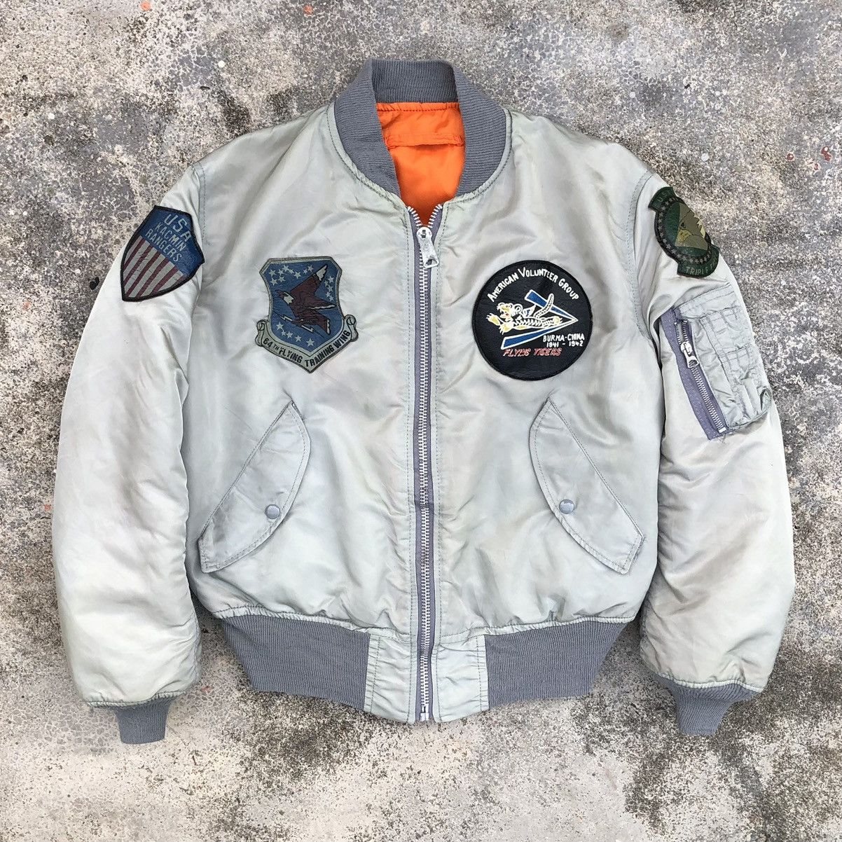 Alpha Industries Vintage Flyer's Man Intermediate MA-1 Bomber Flight Jacket Size US M / EU 48-50 / 2 - 12 Thumbnail
