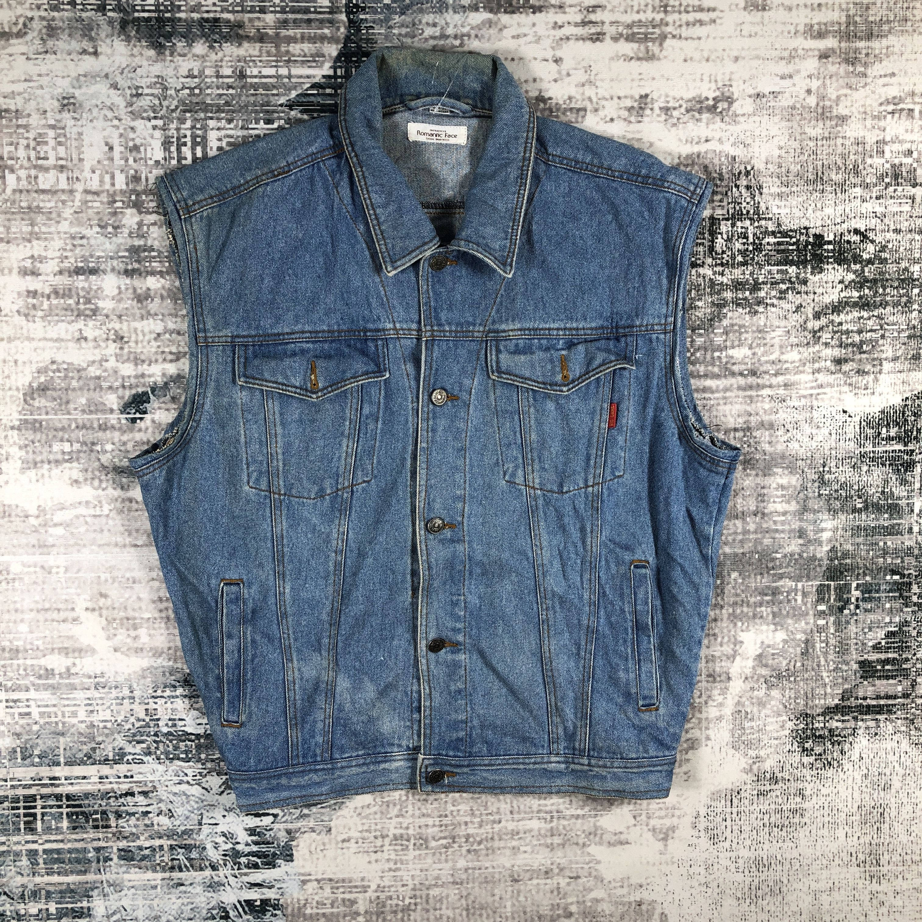 Japanese Brand × Vintage Big Game Romantic Face Sleeveless Trucker Denim Jacket Size US M / EU 48-50 / 2 - 1 Thumbnail