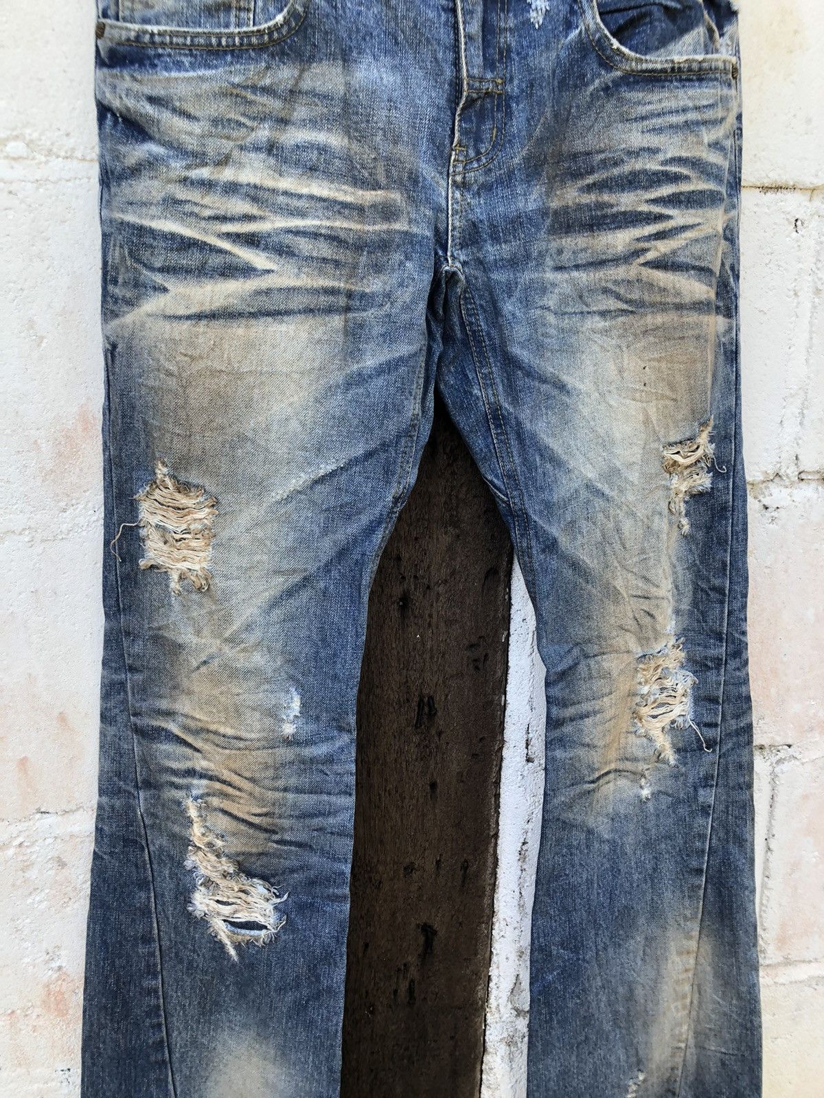Japanese Brand 🔥Flared🔥Jeans Distress Daisy Bootcut Size US 32 / EU 48 - 4 Thumbnail
