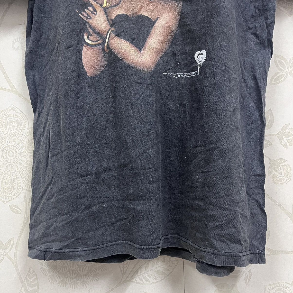 Tultex Vintage 1997 Betty Boop King Features TShirt USA Size US M / EU 48-50 / 2 - 8 Thumbnail