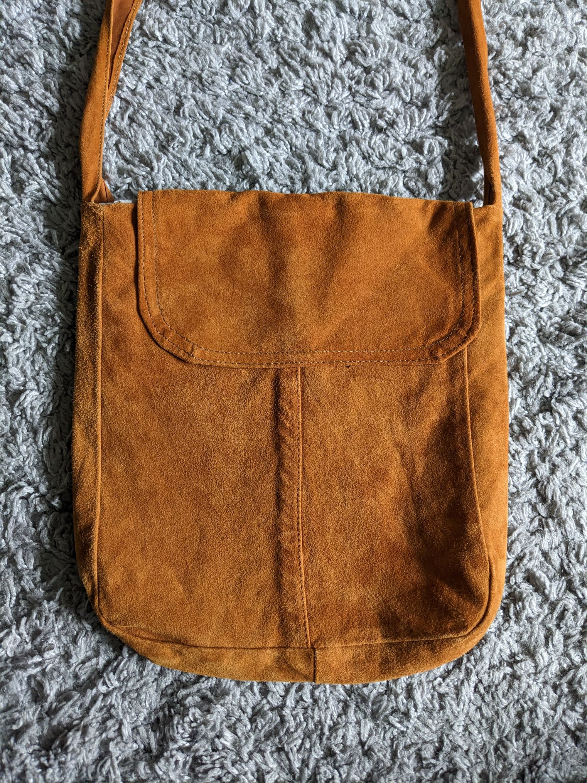 Designer Suede Leather Shoulder Pouch Bag from Hugo Boss Suede Size ONE SIZE - 2 Thumbnail