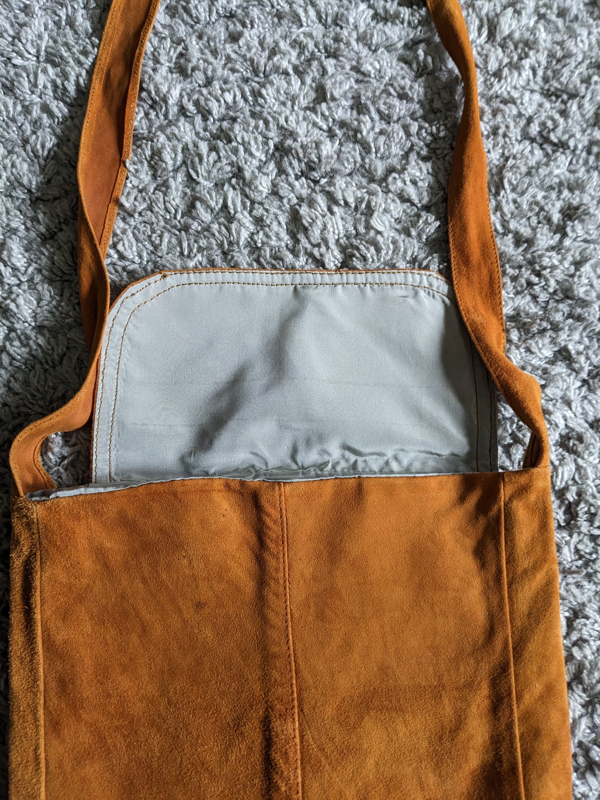 Designer Suede Leather Shoulder Pouch Bag from Hugo Boss Suede Size ONE SIZE - 3 Thumbnail