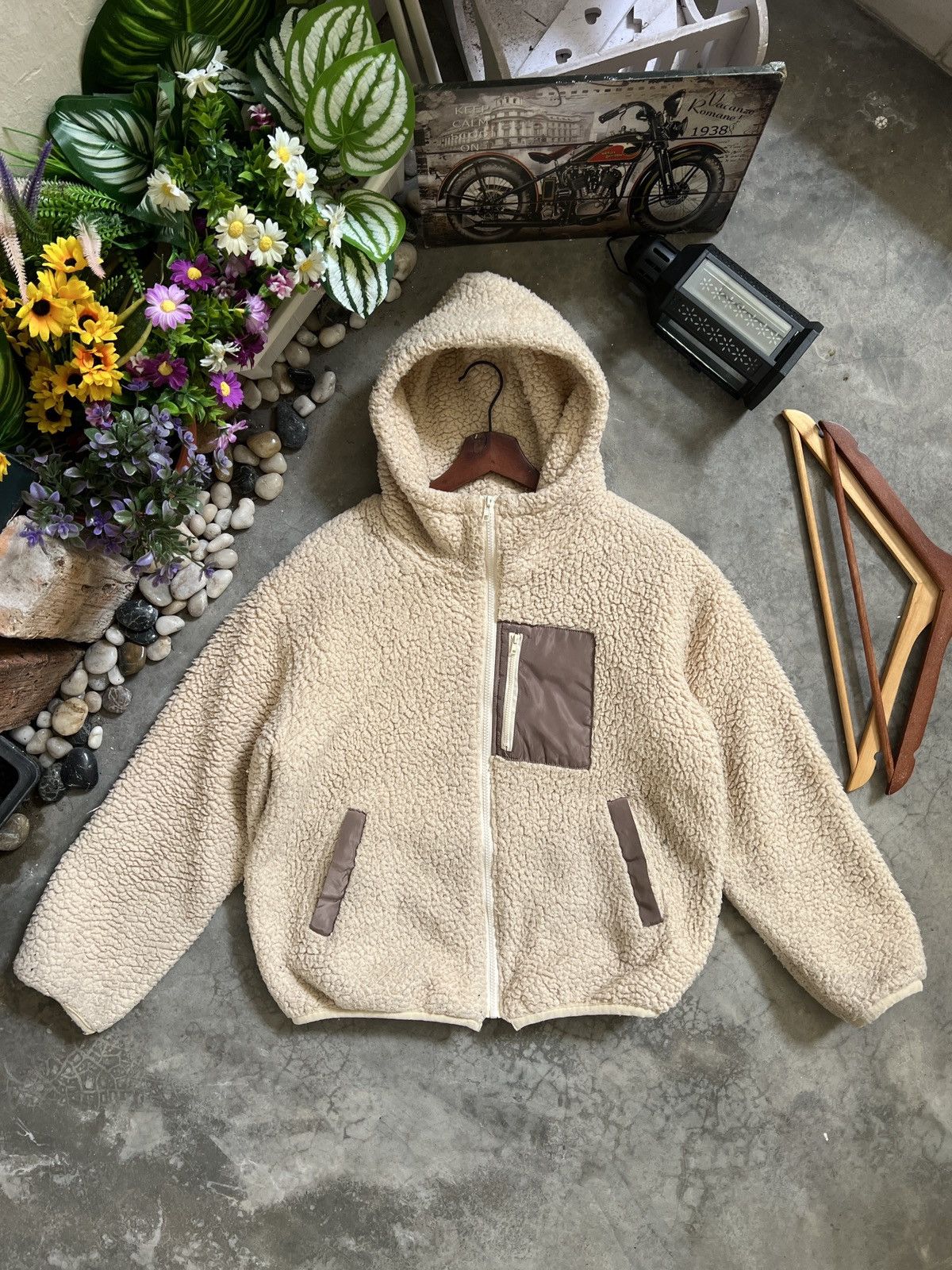 Japanese Brand × Vintage VTG 🖤 Japanese Deep Pile Sherpa Quilted Jacket With Hoodie Size US M / EU 48-50 / 2 - 1 Thumbnail