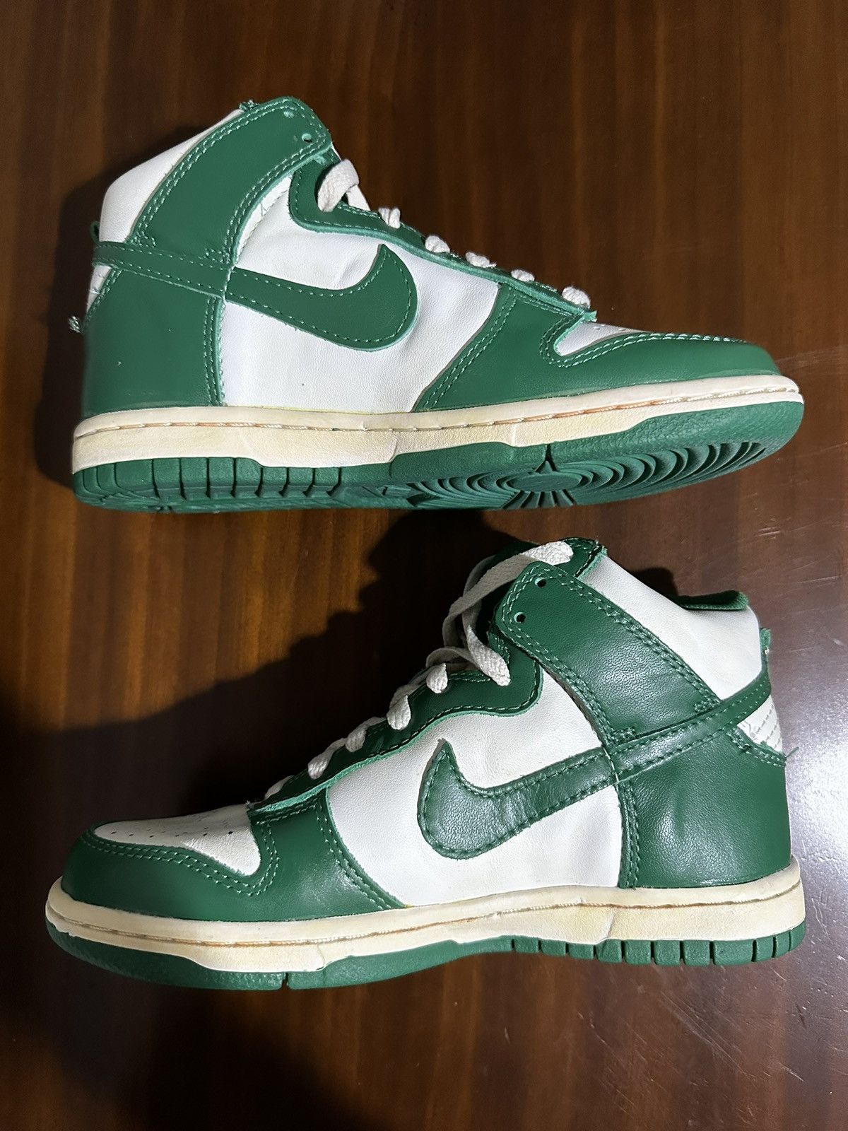 Nike Nike Dunk High (VNTG) Sail/Green Men Size 4/Women Size 5.5 Size US 5.5 / IT 35.5 - 3 Thumbnail