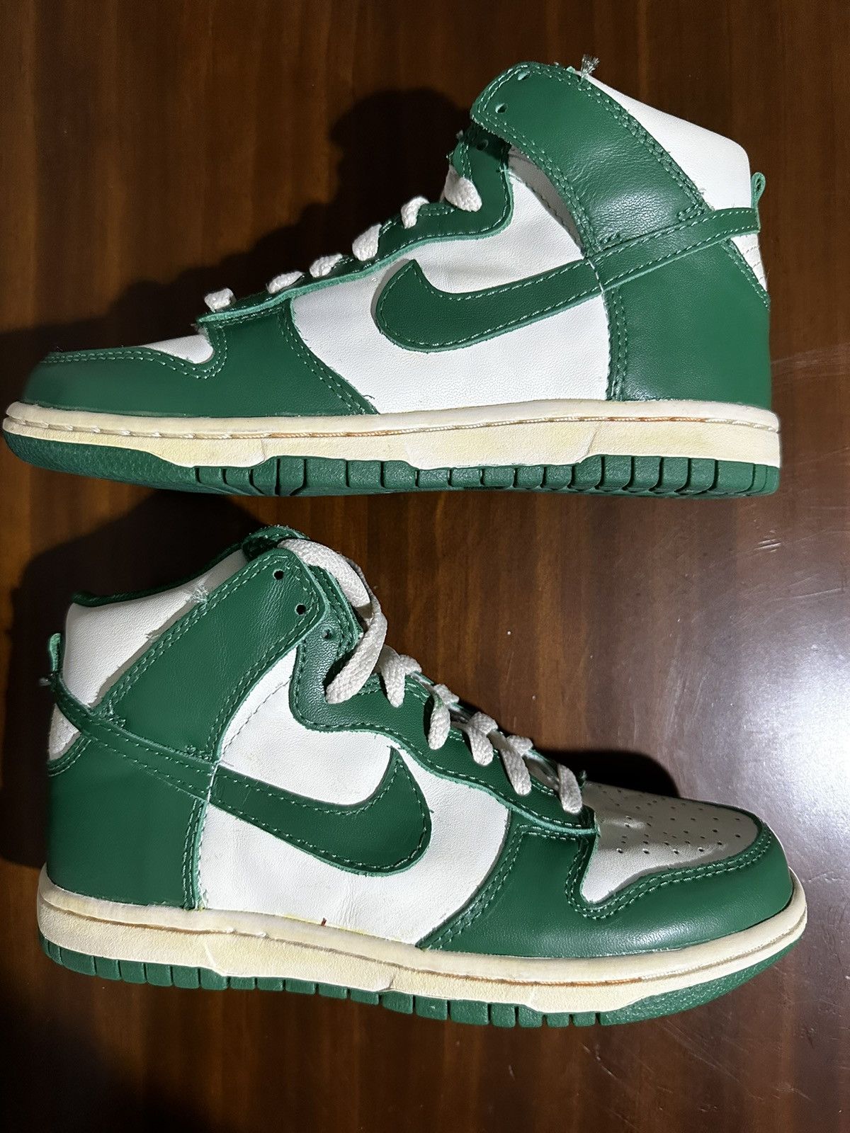 Nike Nike Dunk High (VNTG) Sail/Green Men Size 4/Women Size 5.5 Size US 5.5 / IT 35.5 - 2 Thumbnail