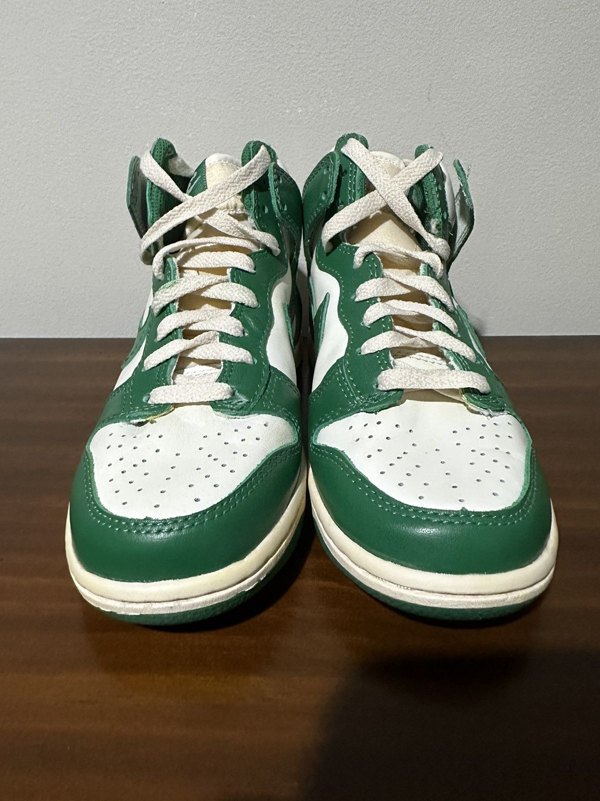 Nike Nike Dunk High (VNTG) Sail/Green Men Size 4/Women Size 5.5 Size US 5.5 / IT 35.5 - 4 Thumbnail