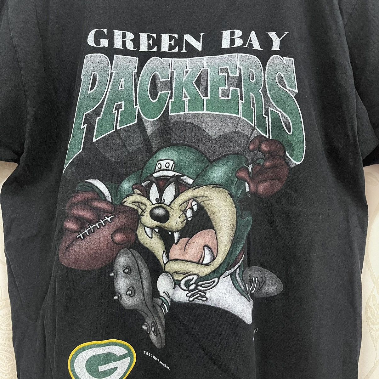 Fruit Of The Loom Vintage 1997 Tazmania Green Bay Packers TShirt Single Stitch Size US XL / EU 56 / 4 - 4 Thumbnail