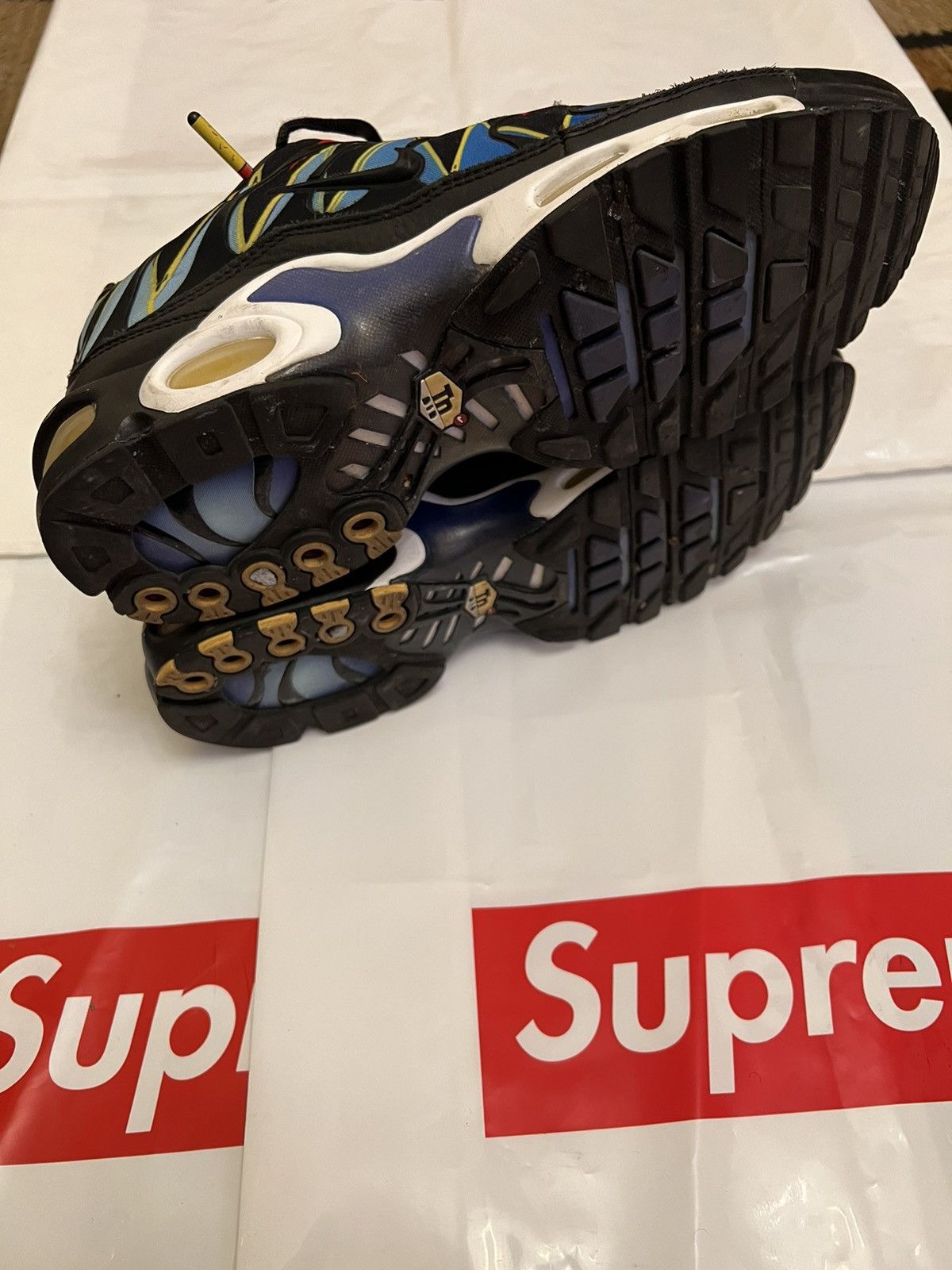 Nike Nike Air Max Plus La Requin “The Shark France” 2018 Size 11 Size US 11 / EU 44 - 5 Thumbnail