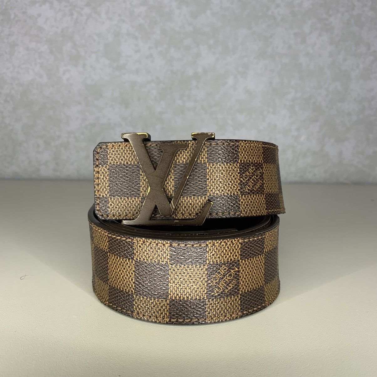 m9807 louis vuitton belt