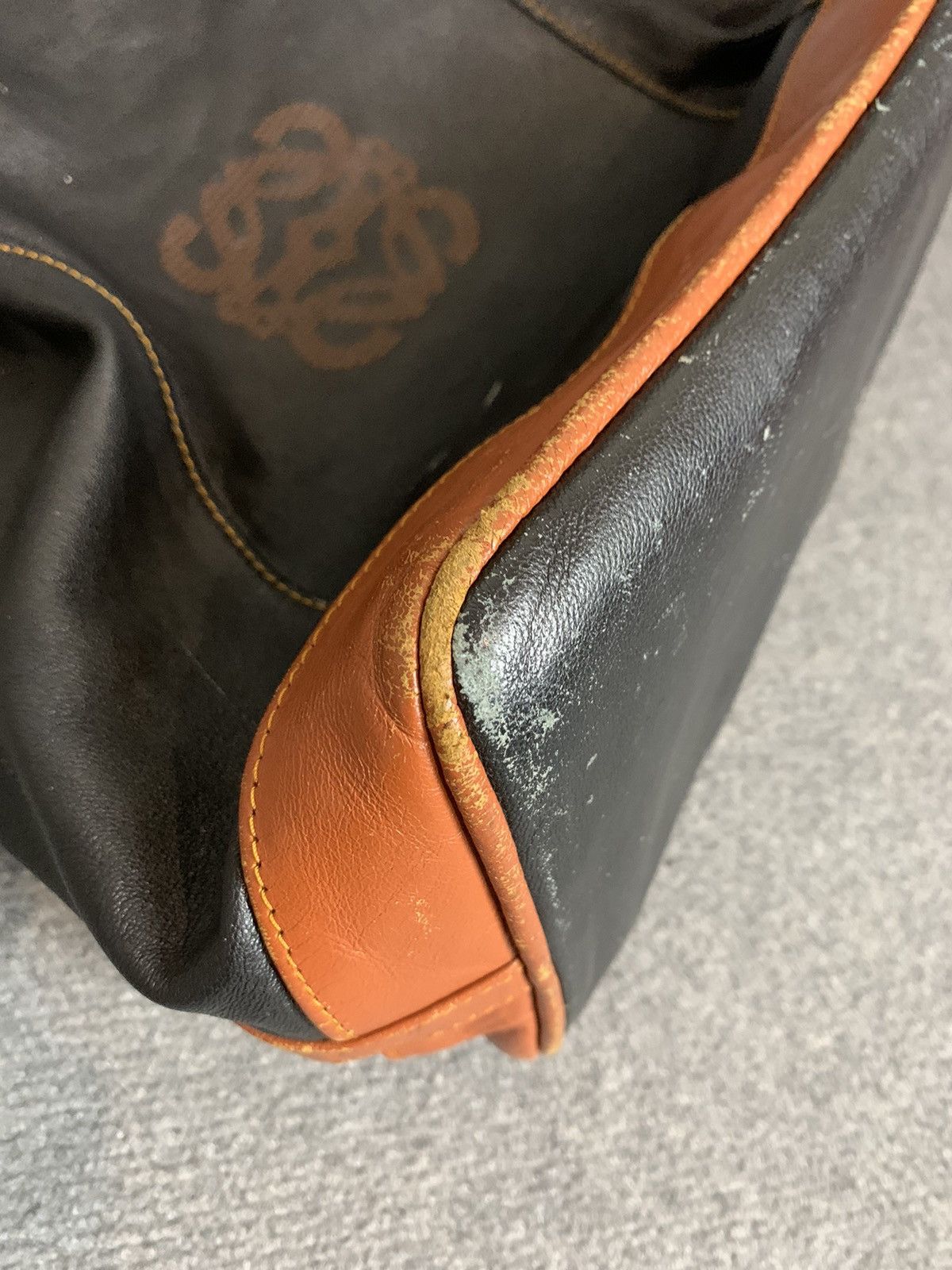 Loewe Vintage Loewe leather bucket bag Size ONE SIZE - 9 Thumbnail