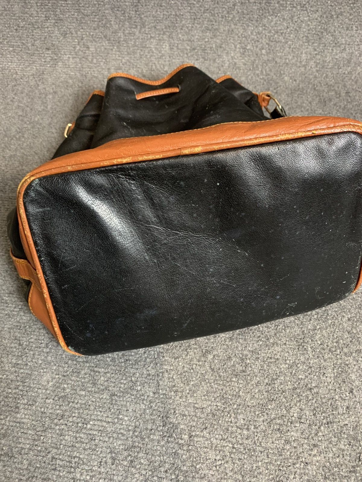 Loewe Vintage Loewe leather bucket bag Size ONE SIZE - 7 Thumbnail