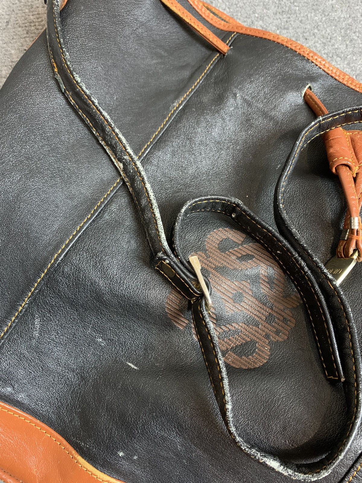 Loewe Vintage Loewe leather bucket bag Size ONE SIZE - 12 Thumbnail