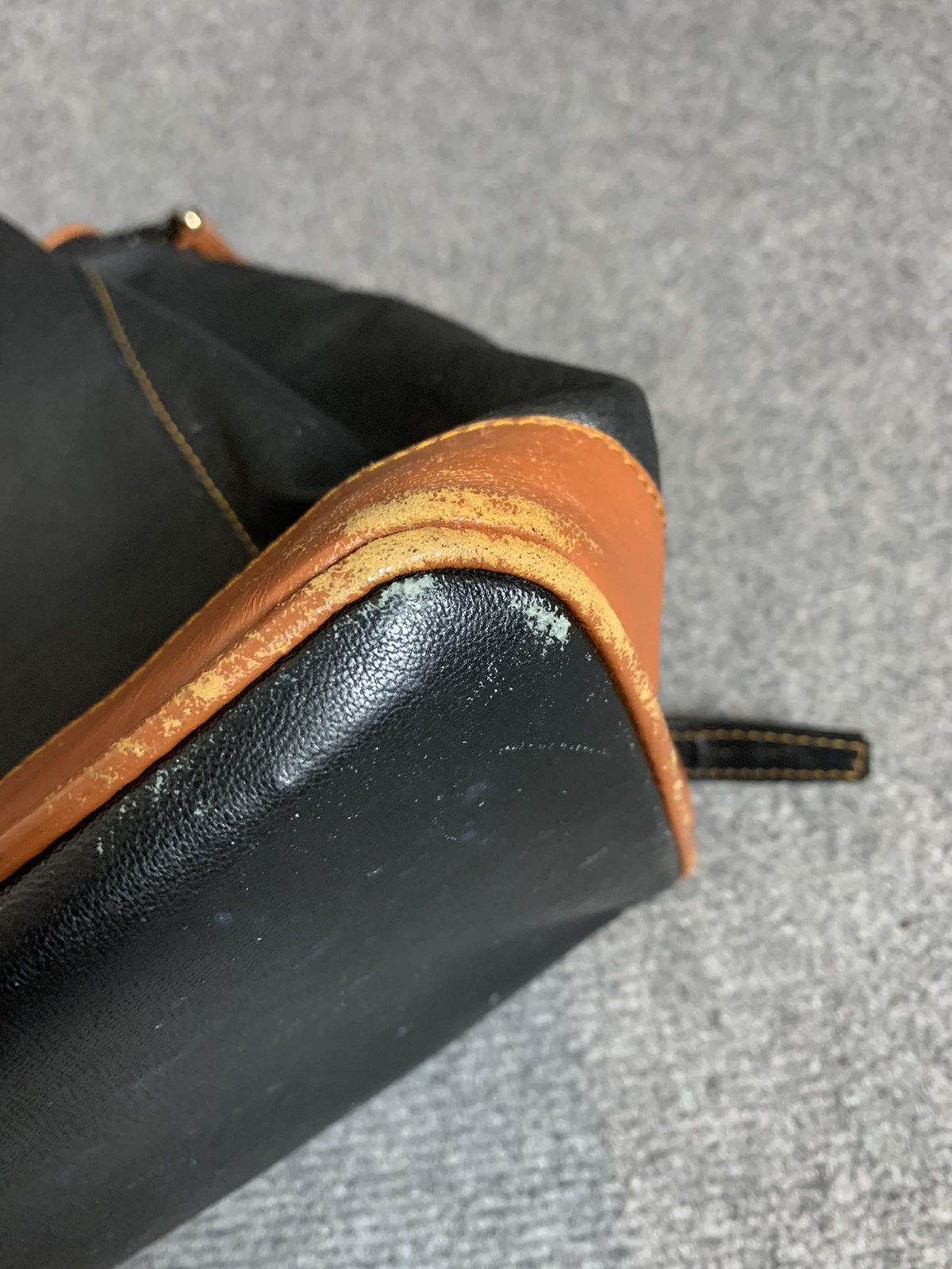Loewe Vintage Loewe leather bucket bag Size ONE SIZE - 8 Thumbnail