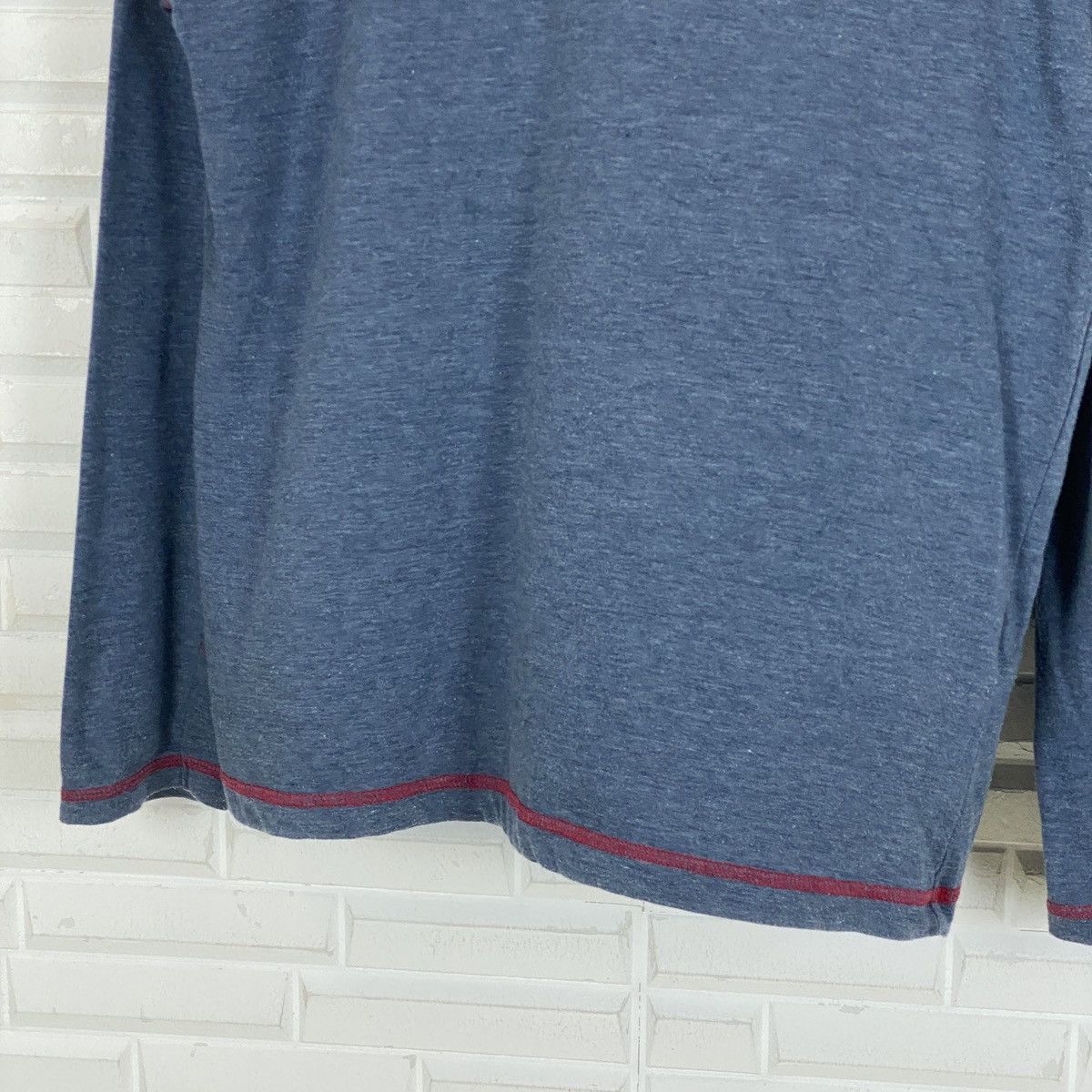 Converse 🔥LAST PRICE🔥 RARE ❗️Converse Embossed Logo Long Sleeve Tee Size US L / EU 52-54 / 3 - 6 Thumbnail