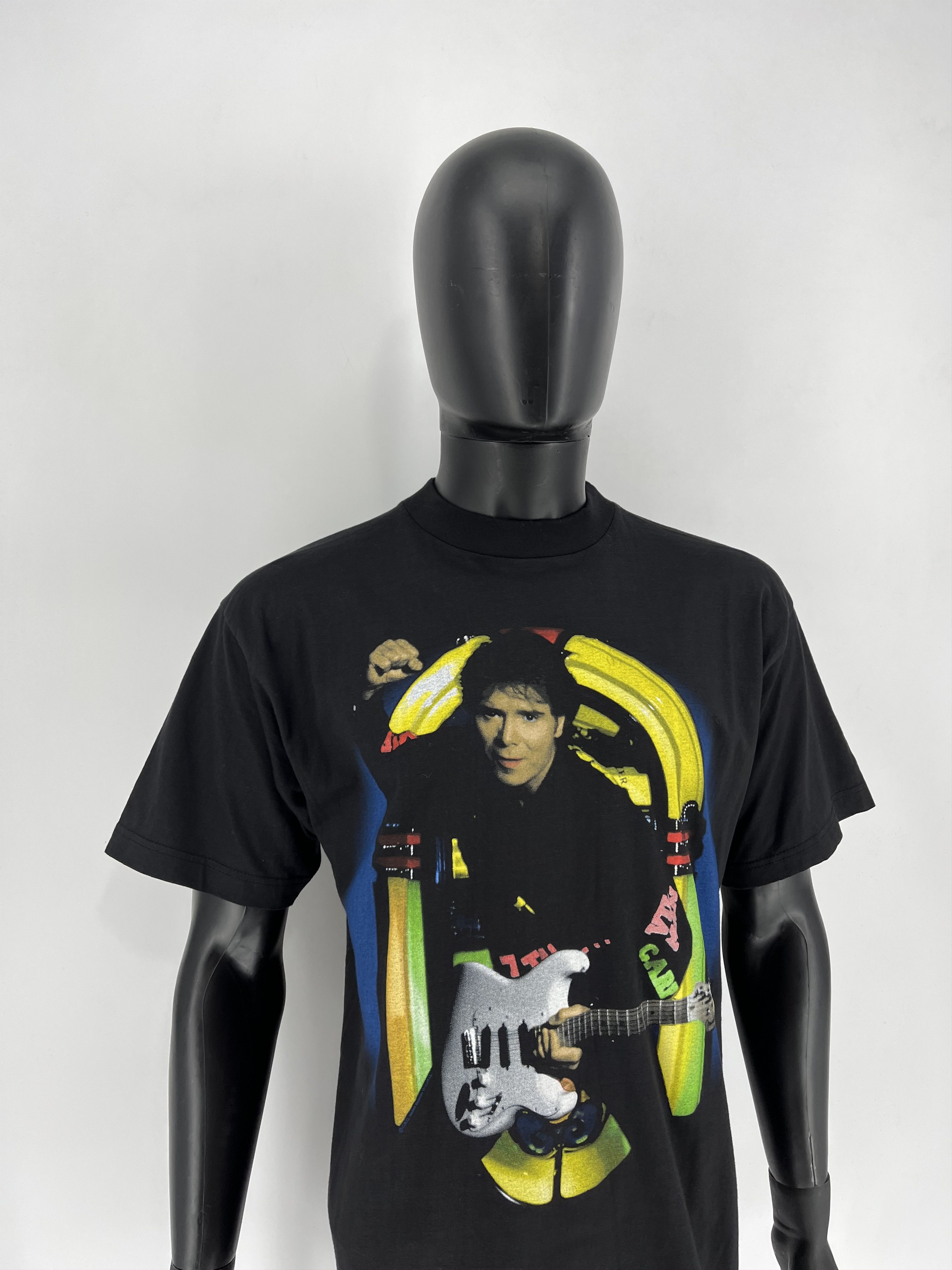 Band Tees Vintage 1994 CLIFF RICHARD Band Tour Rock T-shirt Streetwear Size US L / EU 52-54 / 3 - 3 Thumbnail