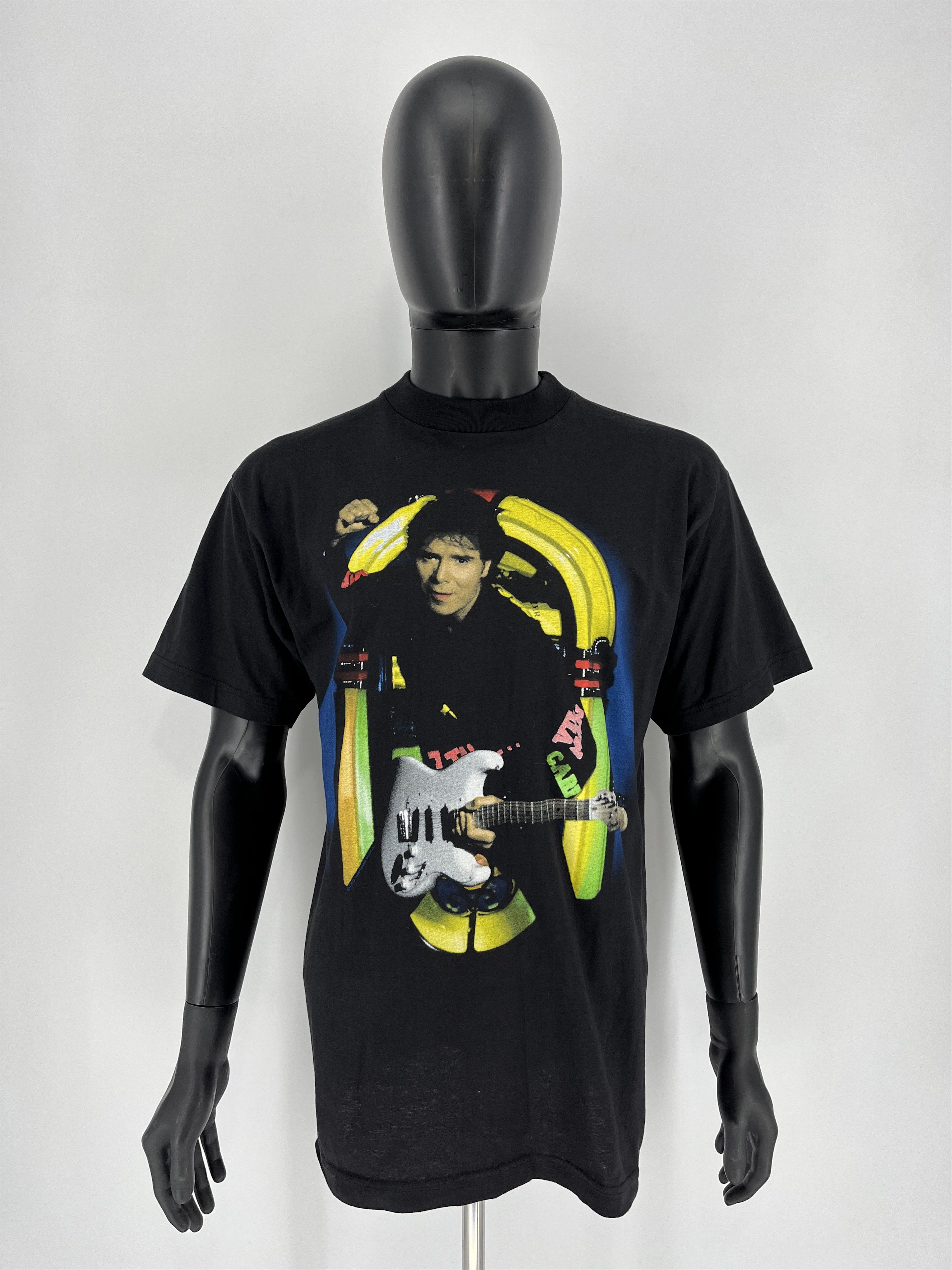 Band Tees Vintage 1994 CLIFF RICHARD Band Tour Rock T-shirt Streetwear Size US L / EU 52-54 / 3 - 2 Thumbnail