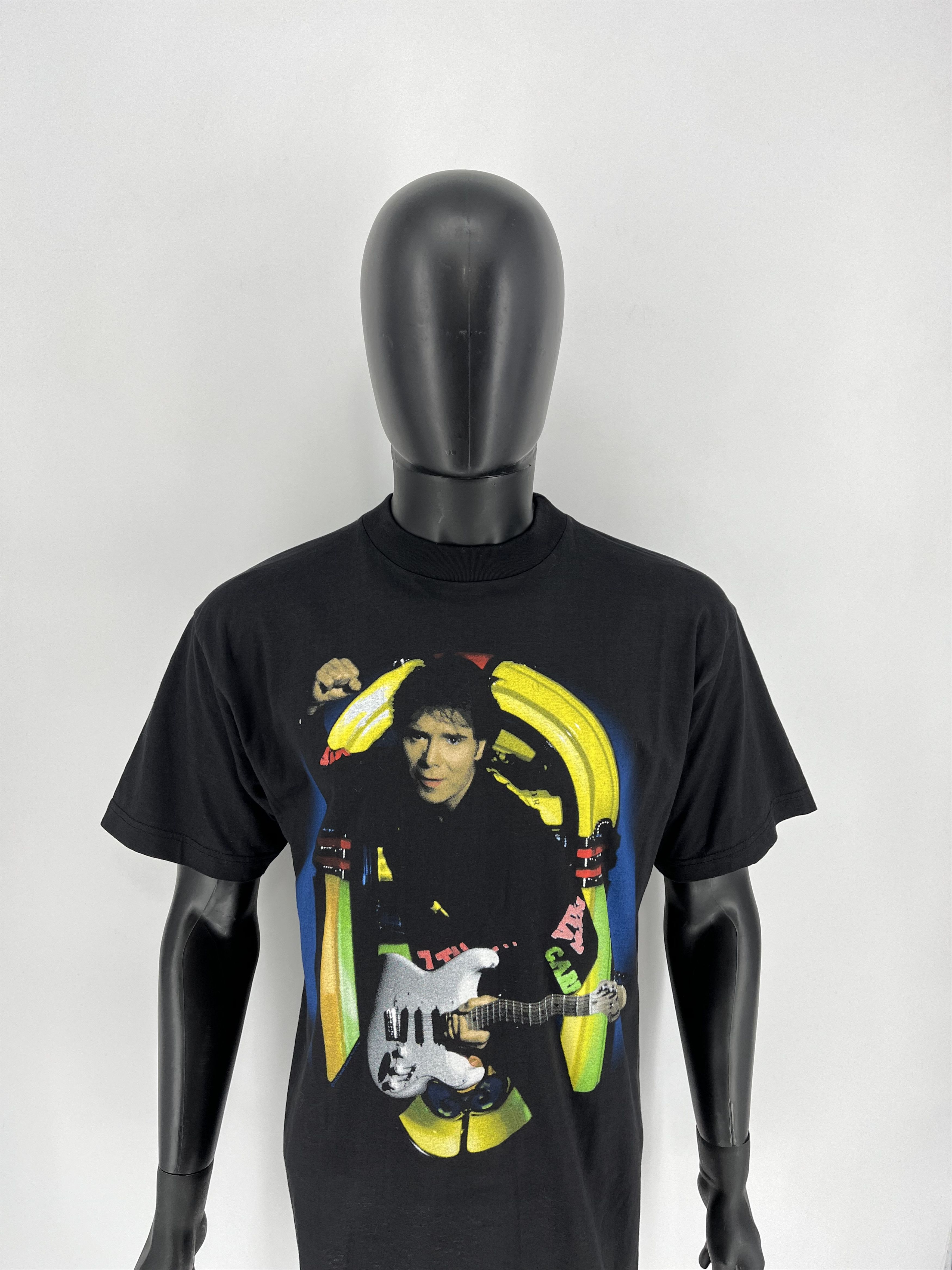 Band Tees Vintage 1994 CLIFF RICHARD Band Tour Rock T-shirt Streetwear Size US L / EU 52-54 / 3 - 5 Thumbnail