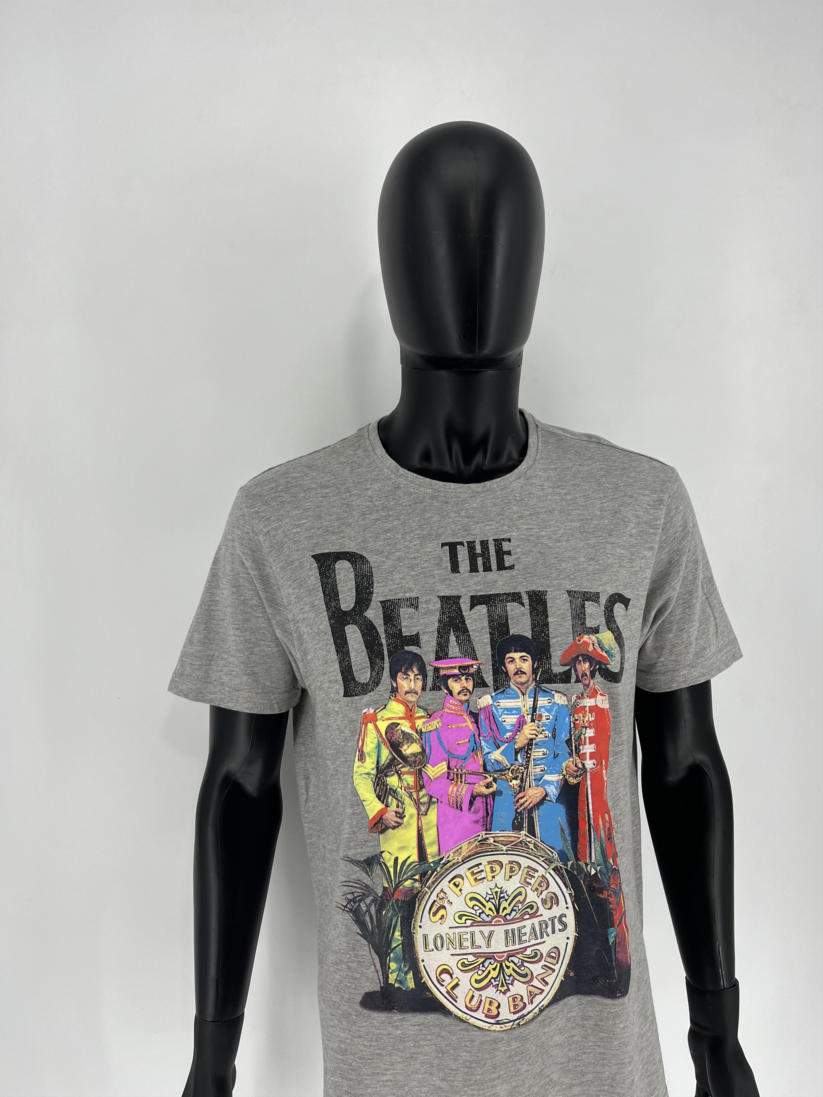 Band Tees × Vintage Vintage Y2K The Beatles Submarine Thrashed Rock Streetwear Size US L / EU 52-54 / 3 - 3 Thumbnail