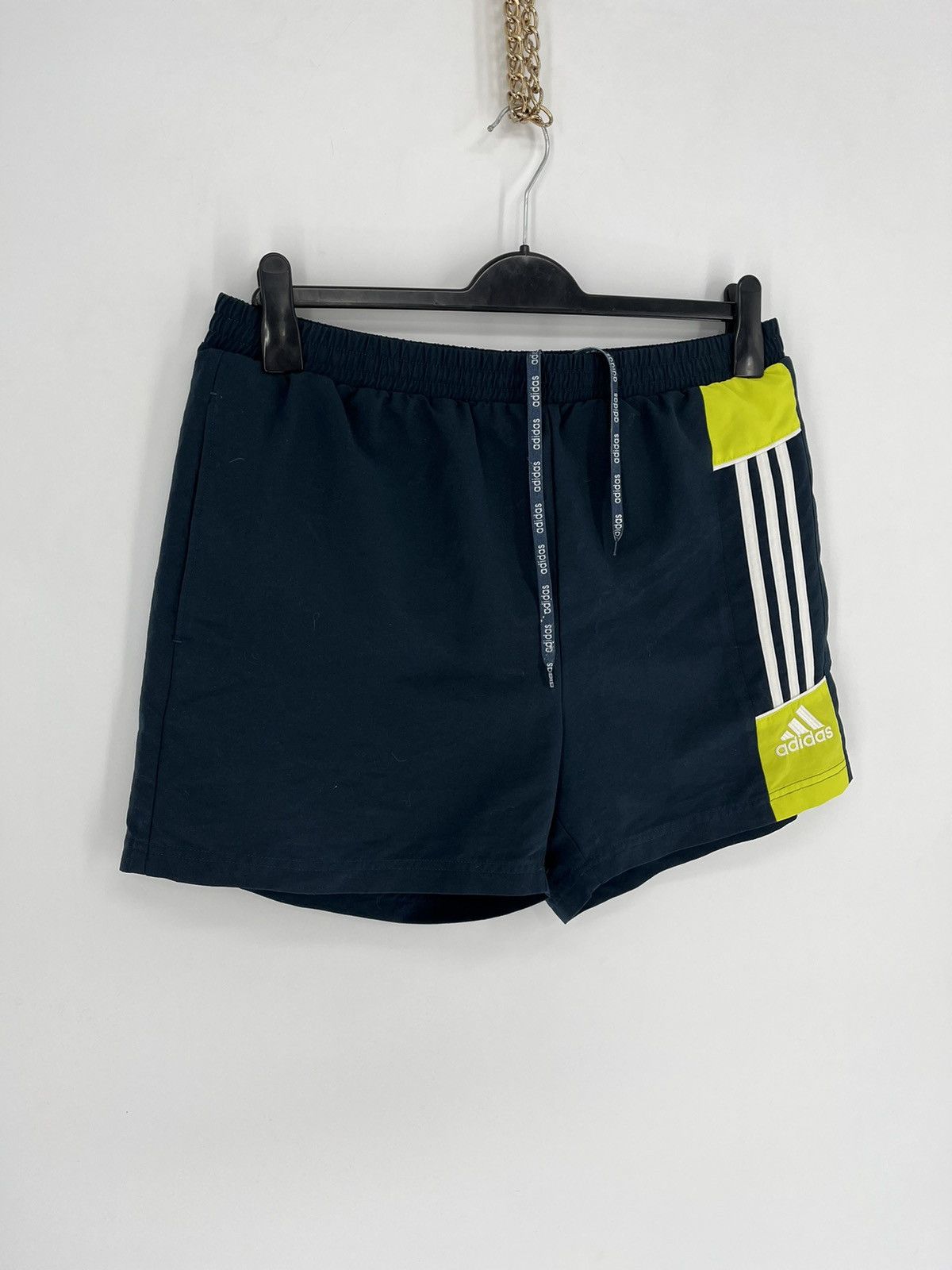 Adidas × Vintage Vintage Y2K Adidas Stripes Shorts Streetwear Fashion Size US 34 / EU 50 - 2 Thumbnail