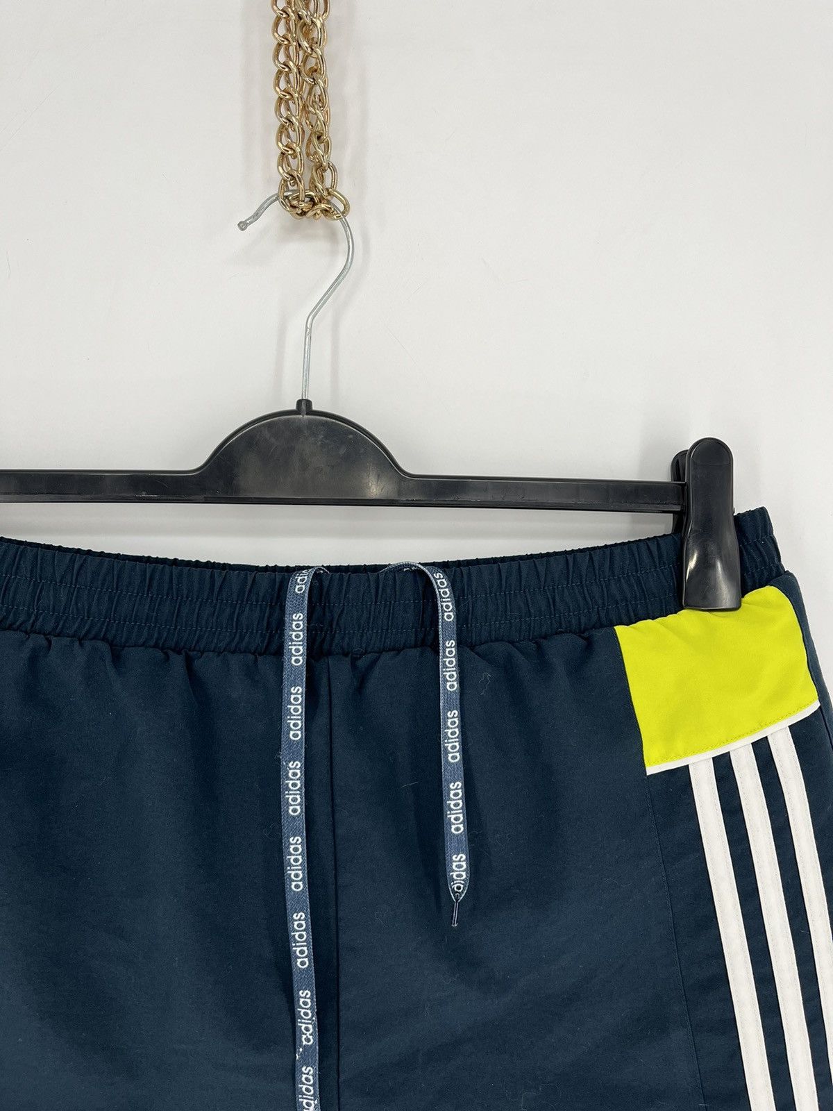 Adidas × Vintage Vintage Y2K Adidas Stripes Shorts Streetwear Fashion Size US 34 / EU 50 - 5 Thumbnail
