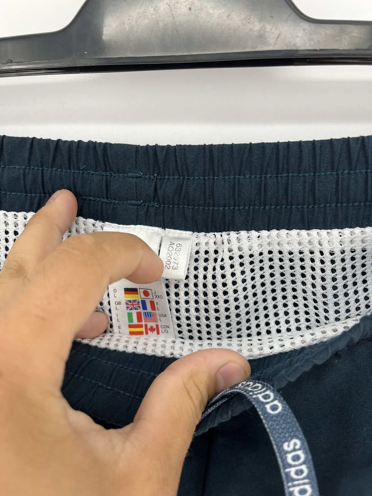 Adidas × Vintage Vintage Y2K Adidas Stripes Shorts Streetwear Fashion Size US 34 / EU 50 - 8 Thumbnail
