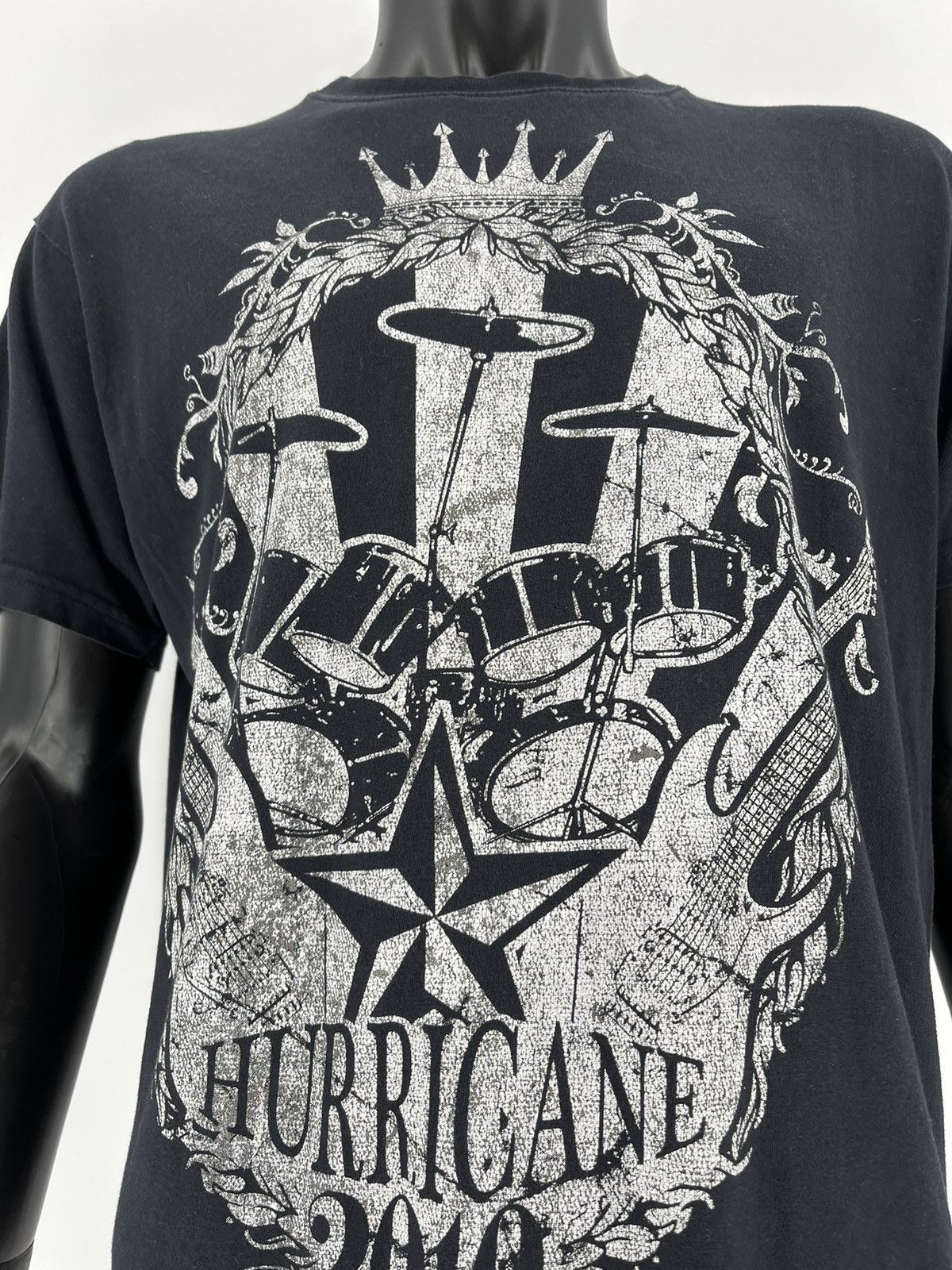 Band Tees Vintage Y2K Hurricane Over Yhe Edge Band Tees Size US L / EU 52-54 / 3 - 7 Thumbnail