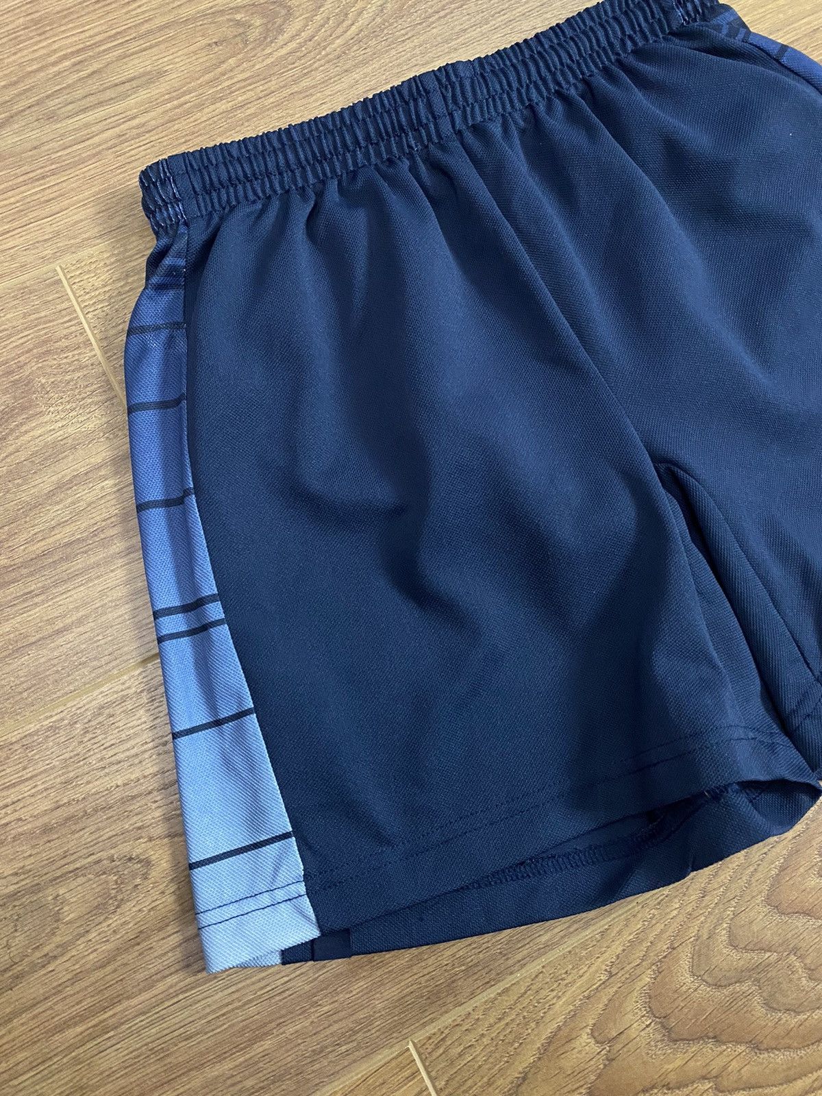 Umbro × Vintage Umbro Vintage Navy Shorts Size US 30 / EU 46 - 2 Thumbnail