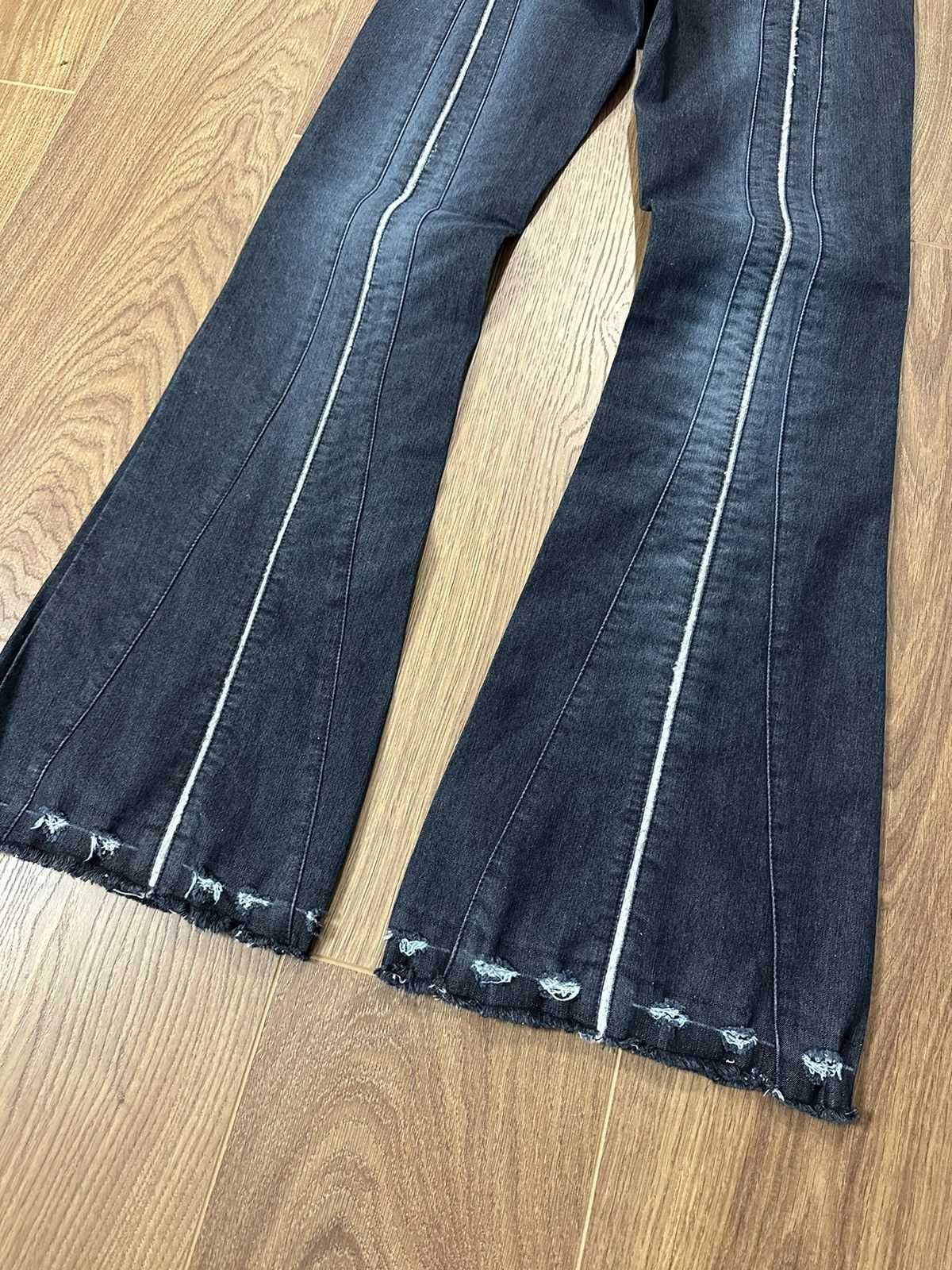 Japanese Brand × Vintage Vintage Avant-garde Japanese Flared Stripped Jeans Size 30" / US 8 / IT 44 - 8 Thumbnail