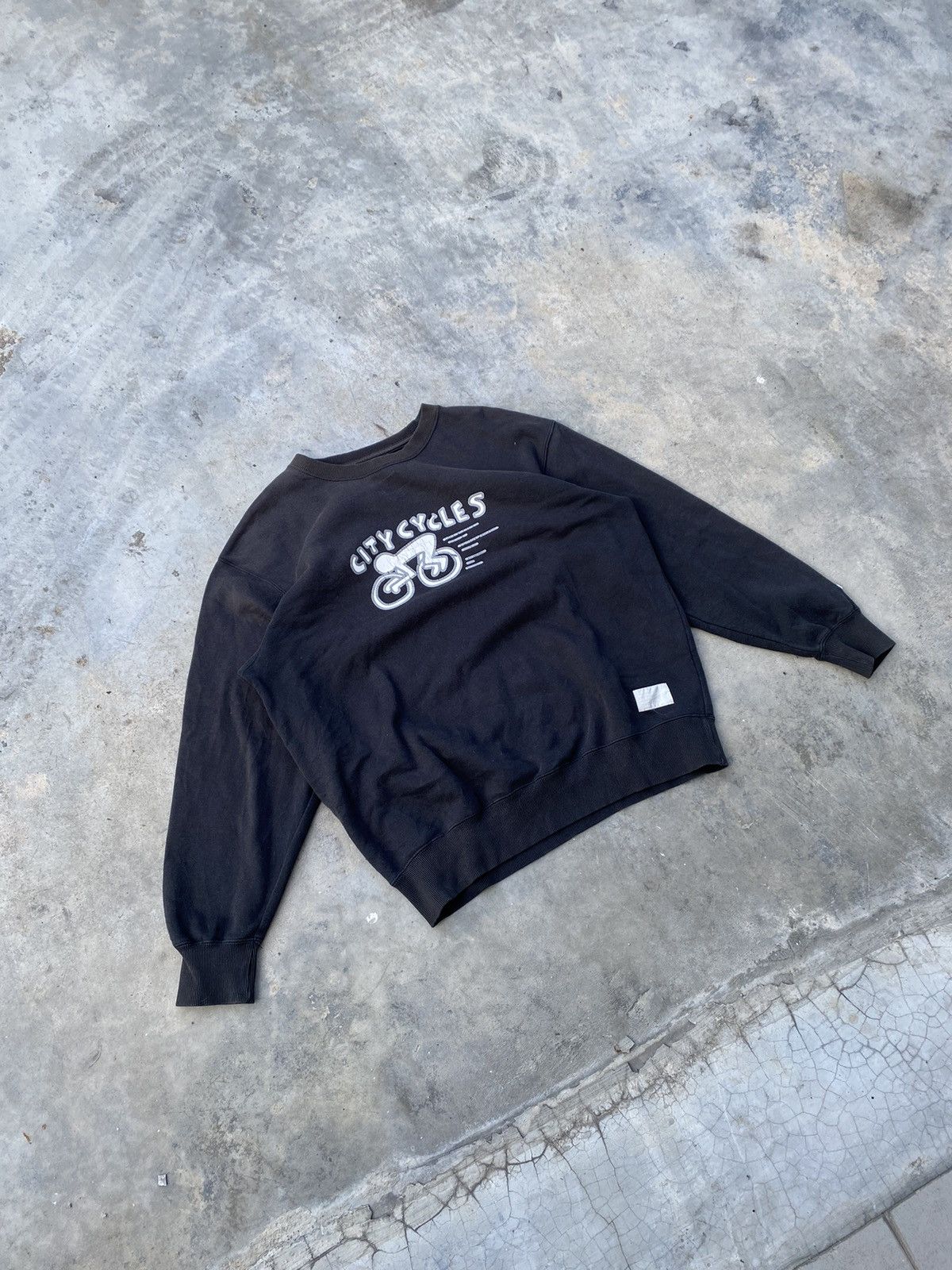 Keith Haring × Uniqlo Uniqlo x Keith Haring Size US L / EU 52-54 / 3 - 1 Thumbnail