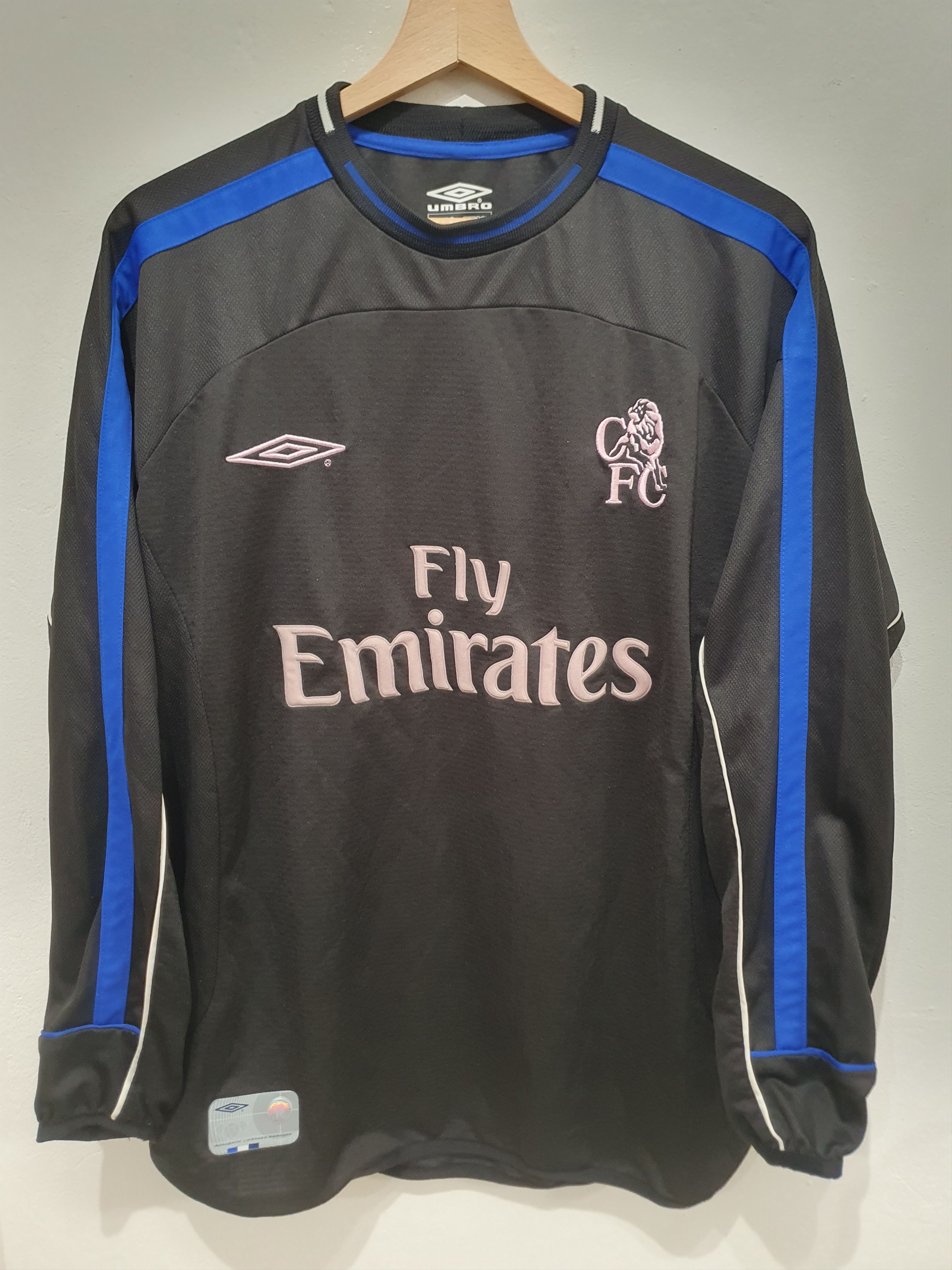 image of Chelsea Fc London 2001 2002 Umbro Size S Jersey Shirt in Black, Men's