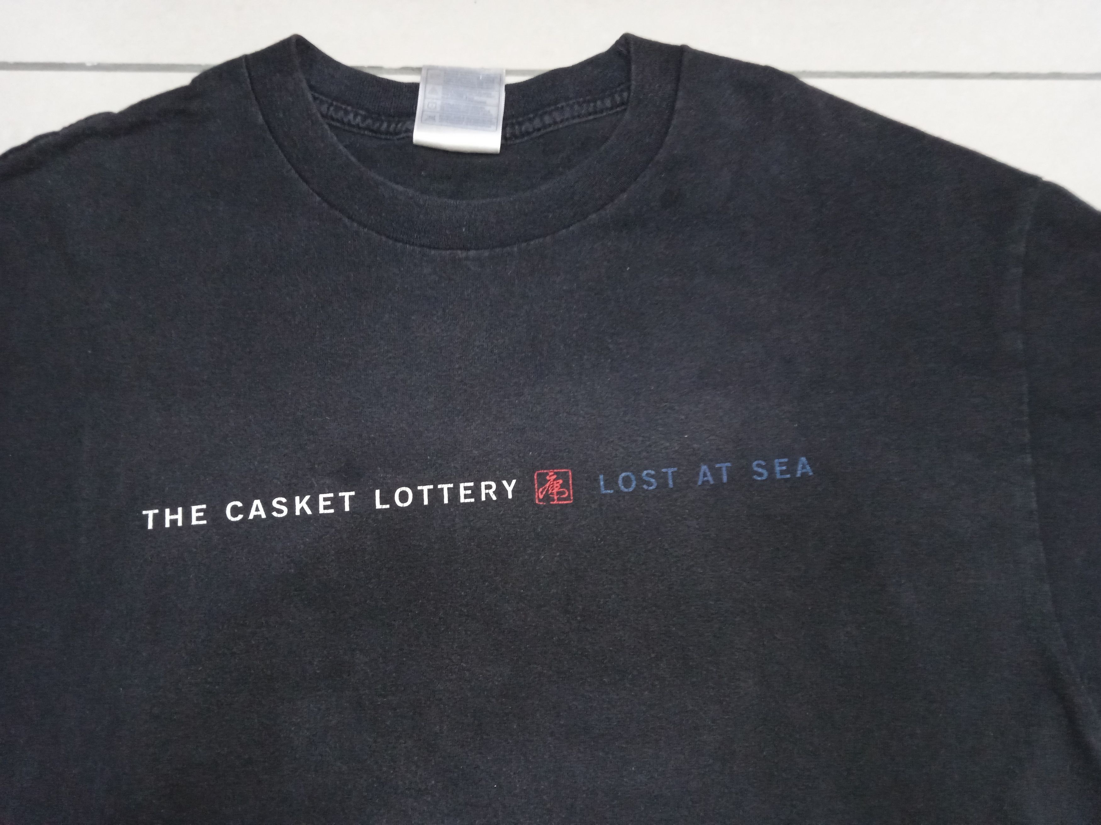 Vintage Vintage 00s The Casket Lottery Deep at Sea T Shirt Size US L / EU 52-54 / 3 - 3 Thumbnail