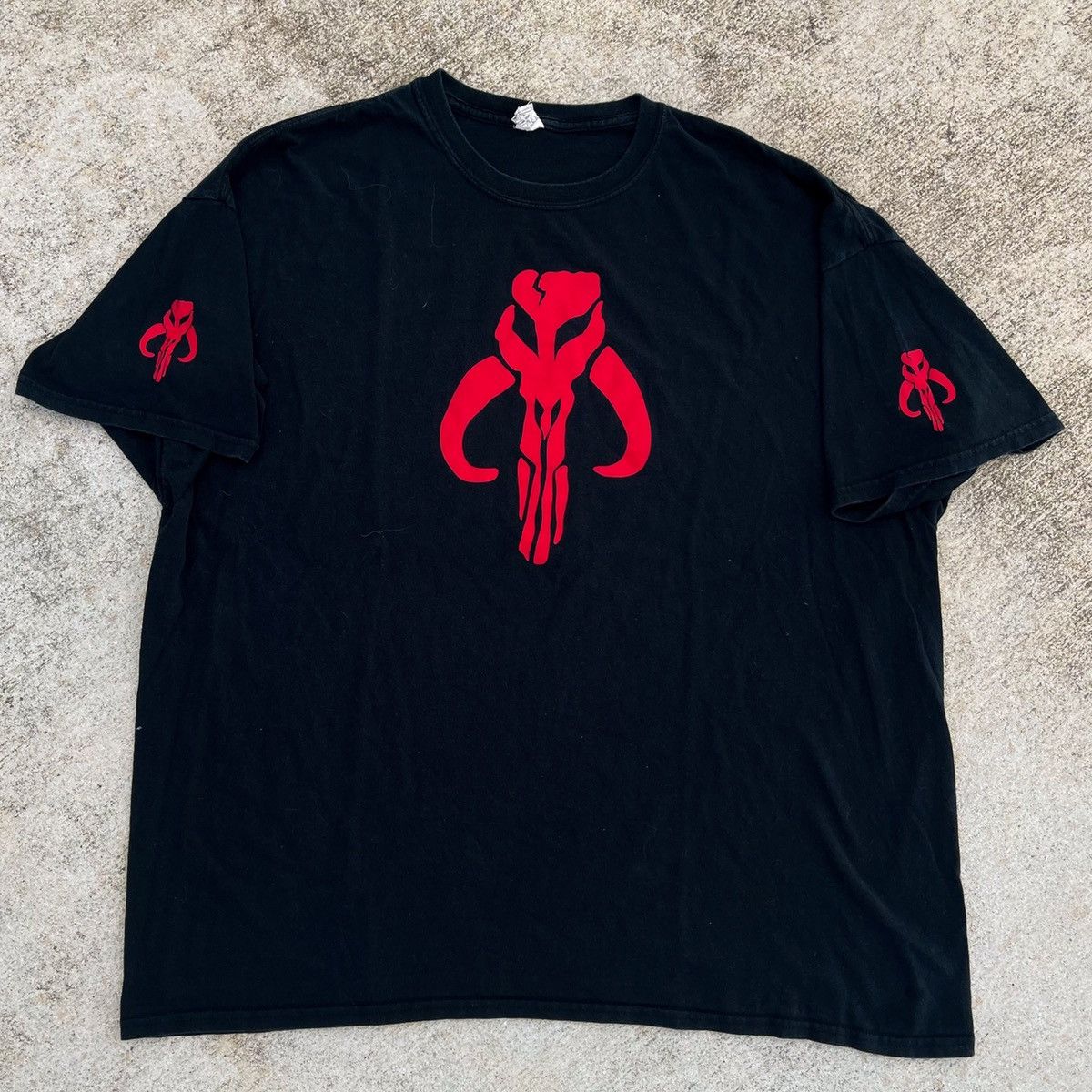 Vintage Vintage Star Wars Mandalorian Tee Size US XL / EU 56 / 4 - 1 Thumbnail