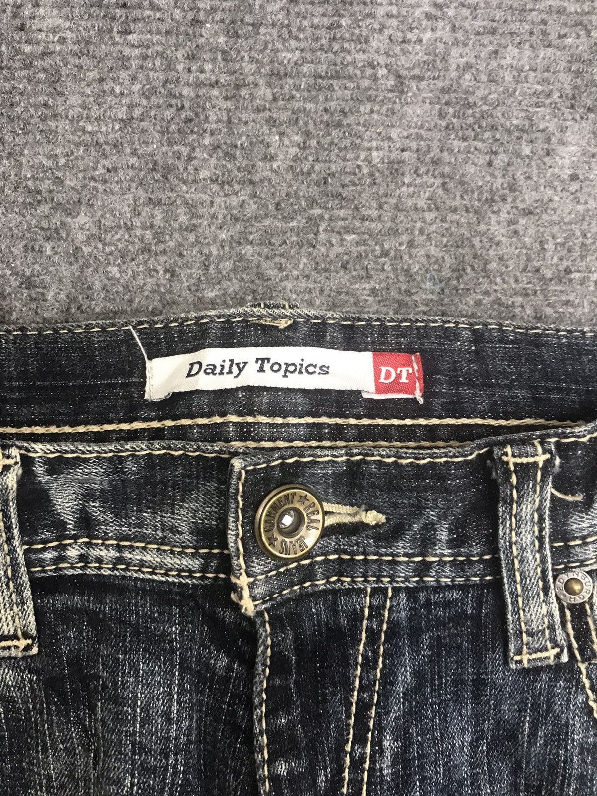 Japanese Brand FLARE DT Chaos Seam Cool Fades Jeans Size US 35 - 7 Thumbnail