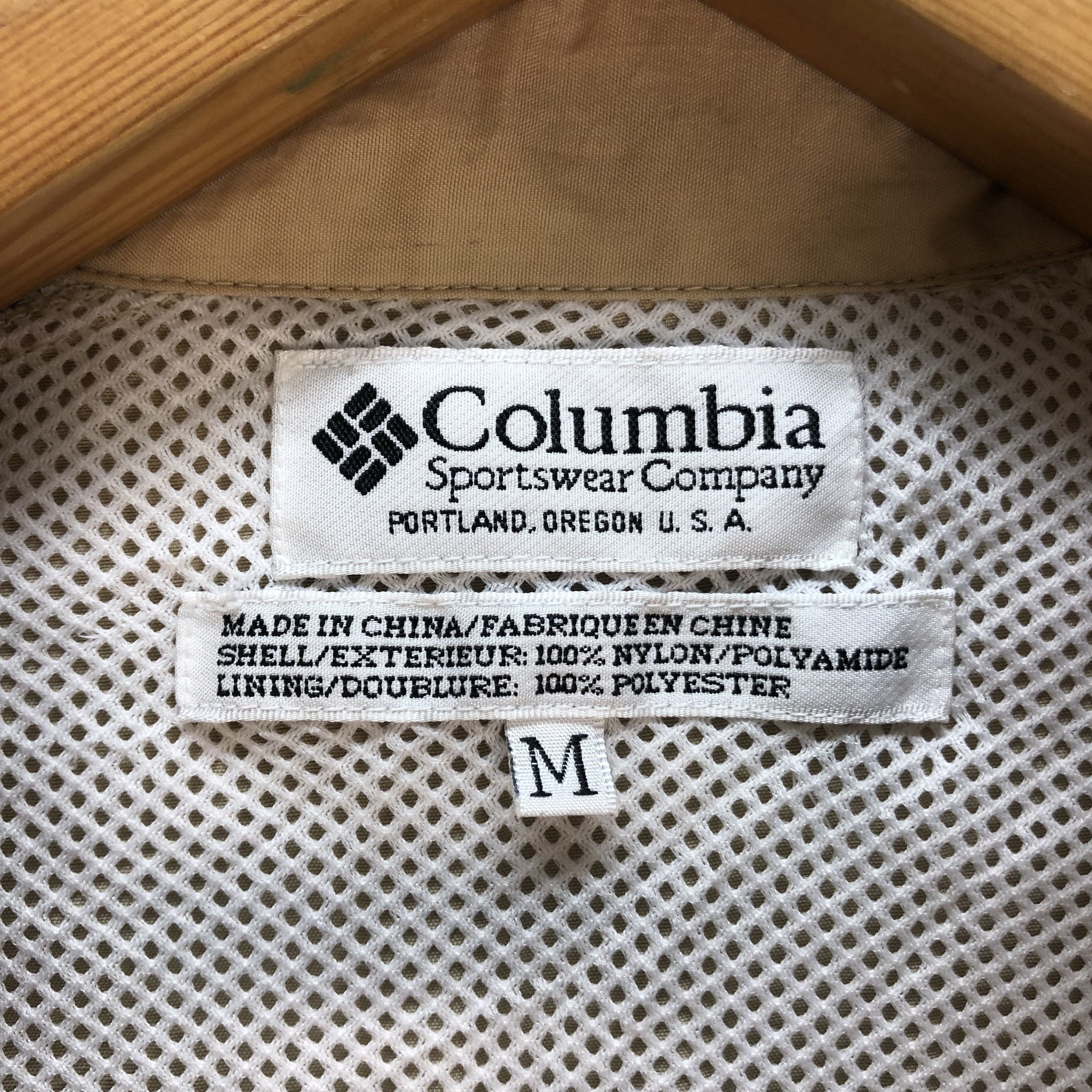 Columbia VINTAGE COLUMBIA SHORT SLEEVE NYLON SHIRTS #7191-117 Size US M / EU 48-50 / 2 - 7 Thumbnail